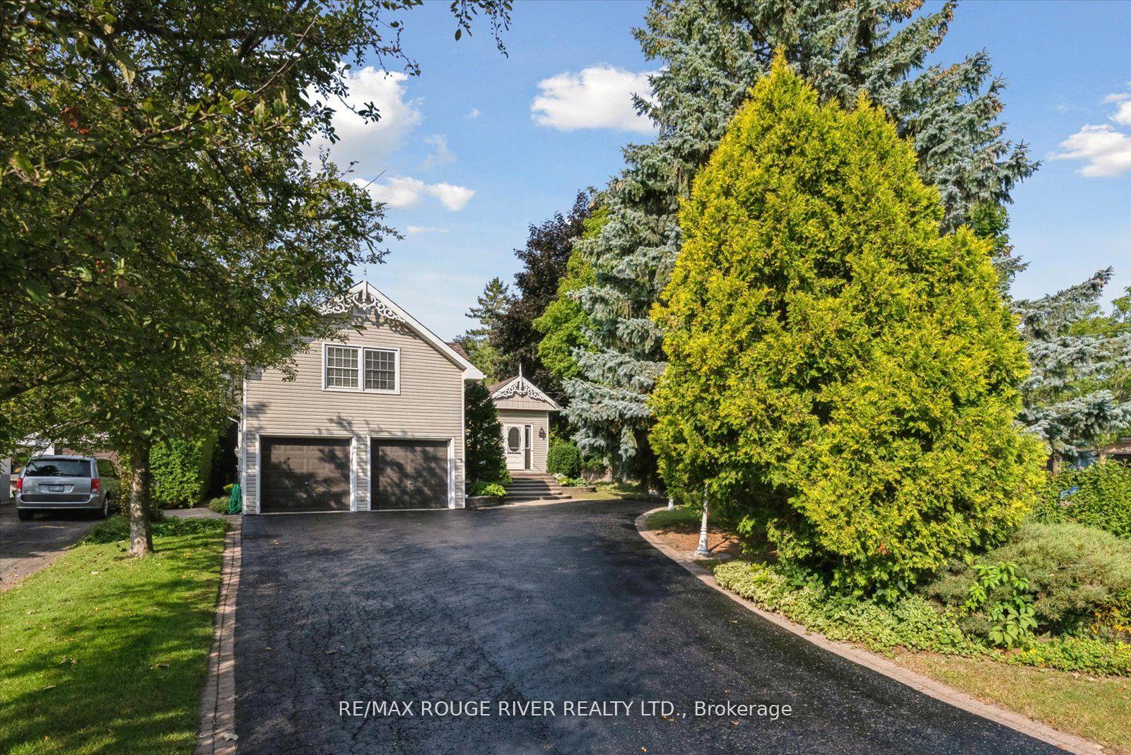 Photo 4 of 83 Cassels Road E, Whitby, Brooklin — HOMEH
