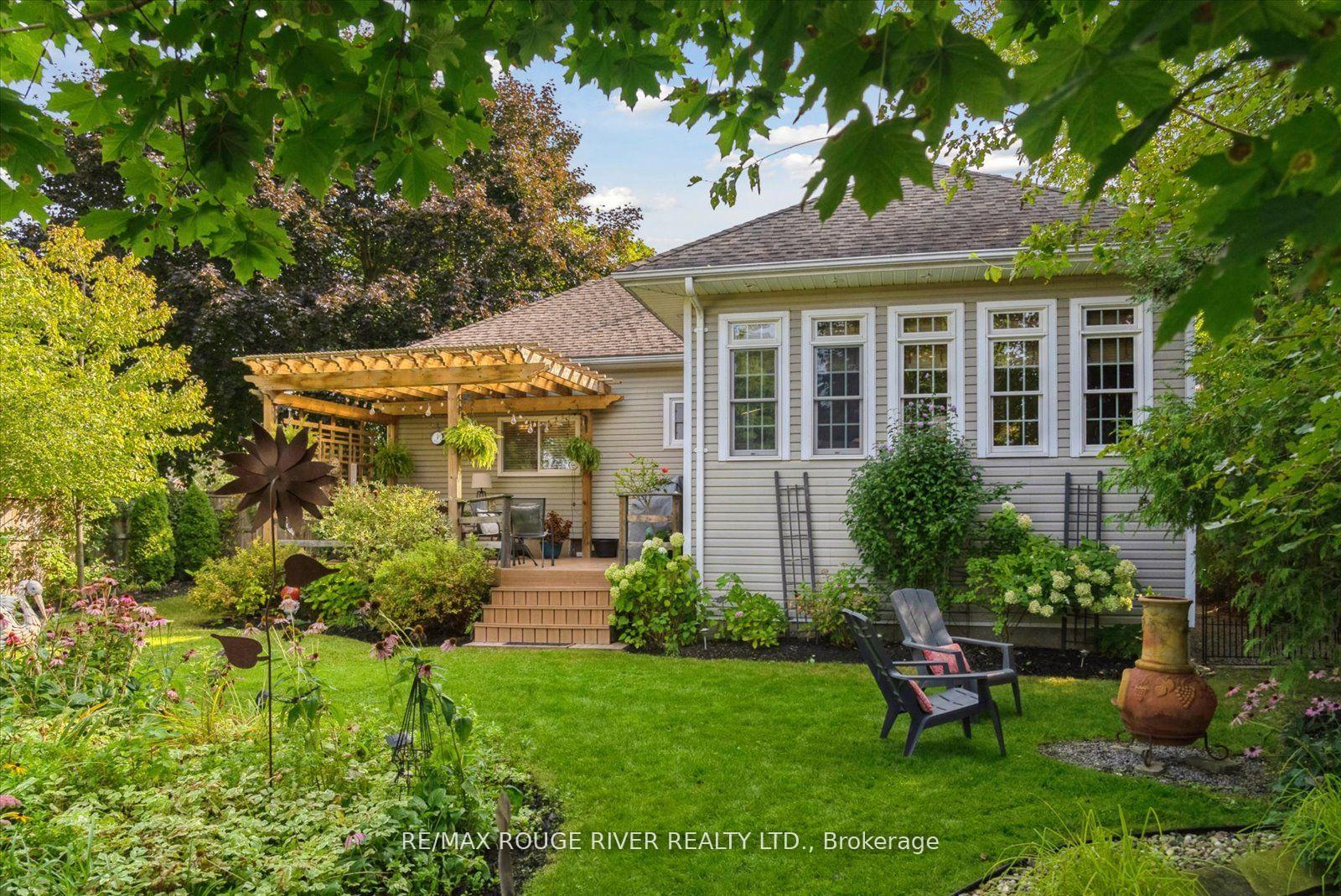 Photo 35 of 83 Cassels Road E, Whitby, Brooklin — HOMEH