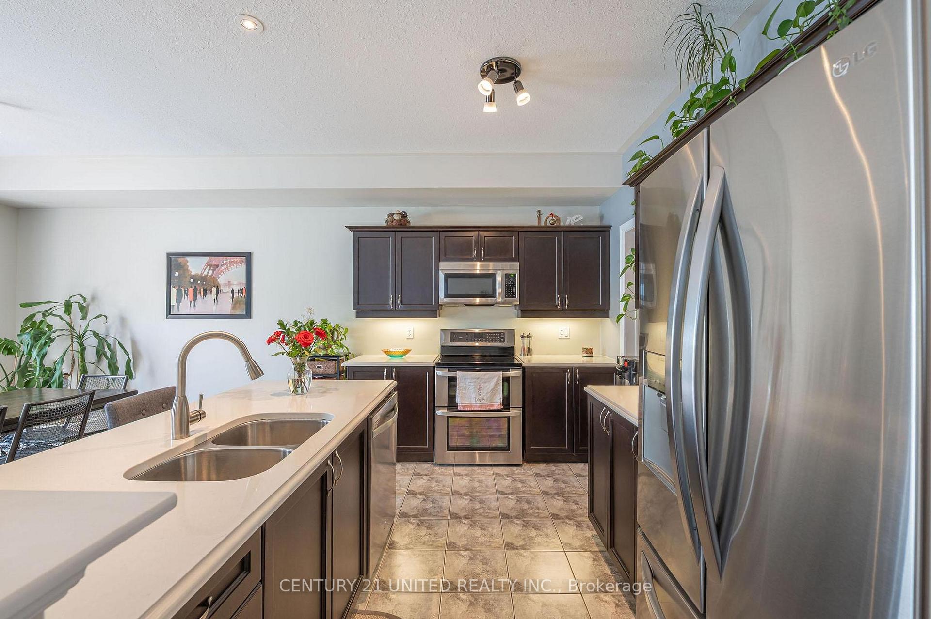 Photo 6 of 451 Raymond Street, Peterborough, Northcrest Ward 5 — HOMEH
