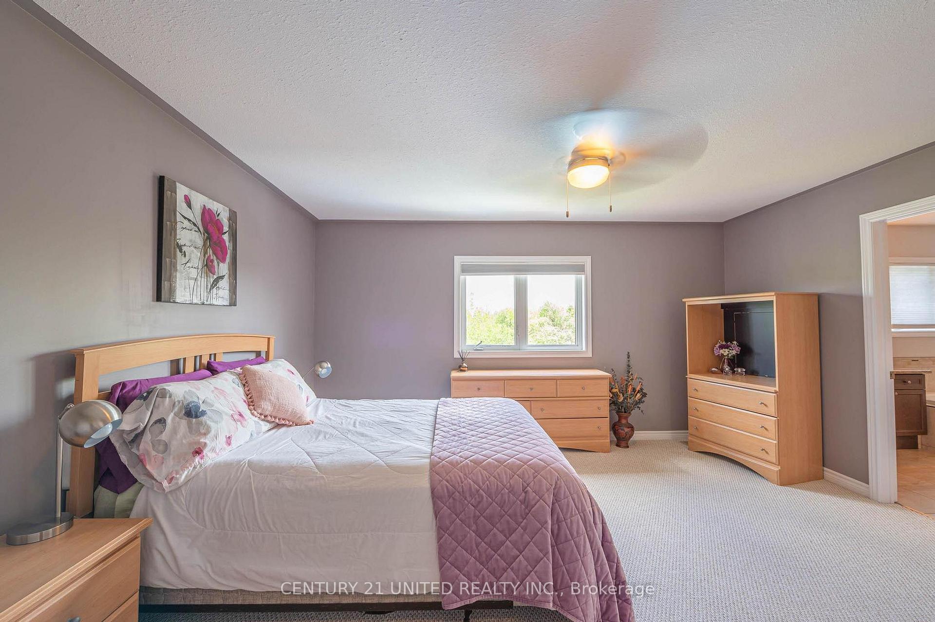 Photo 9 of 451 Raymond Street, Peterborough, Northcrest Ward 5 — HOMEH