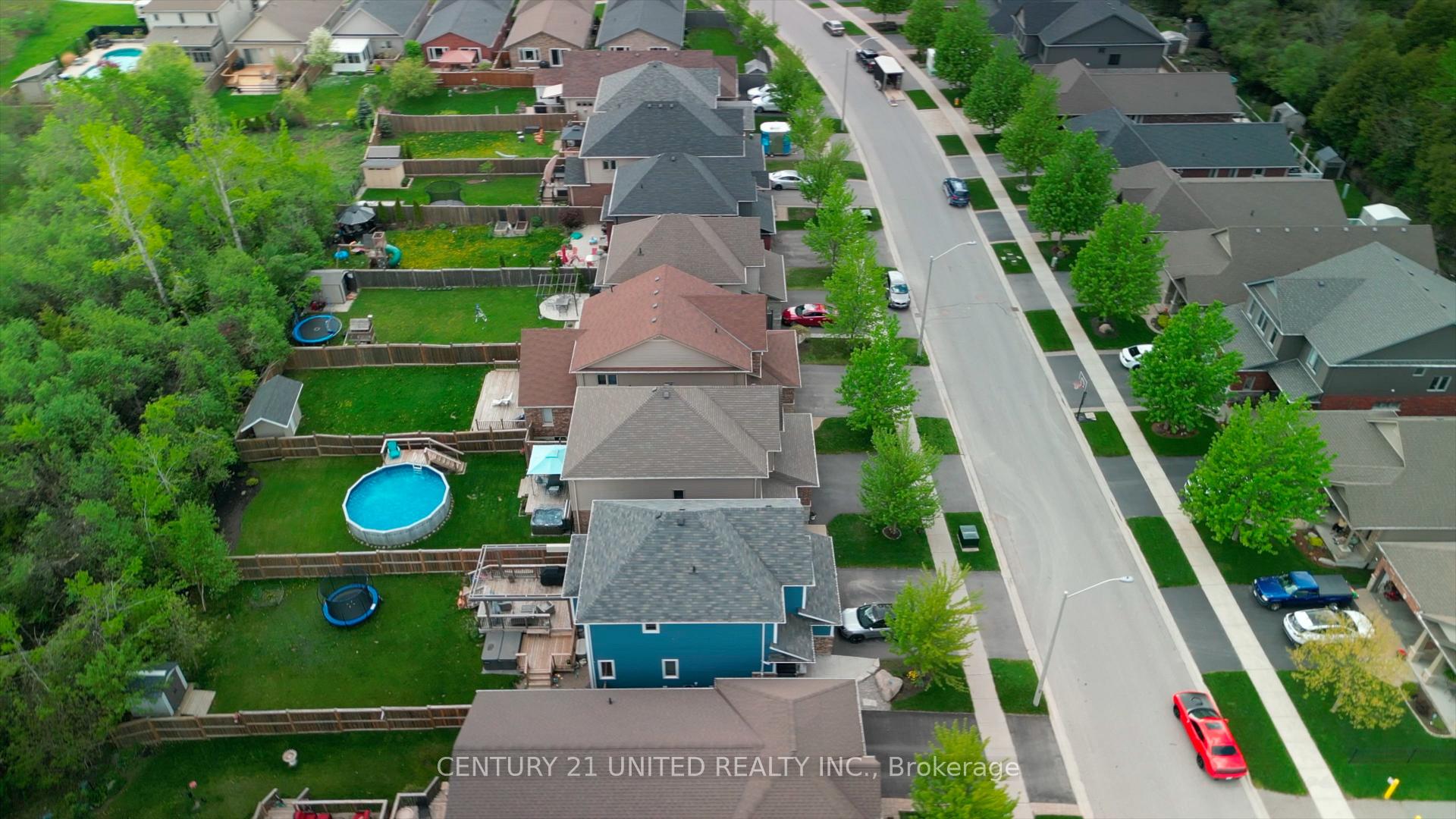 Photo 20 of 451 Raymond Street, Peterborough, Northcrest Ward 5 — HOMEH