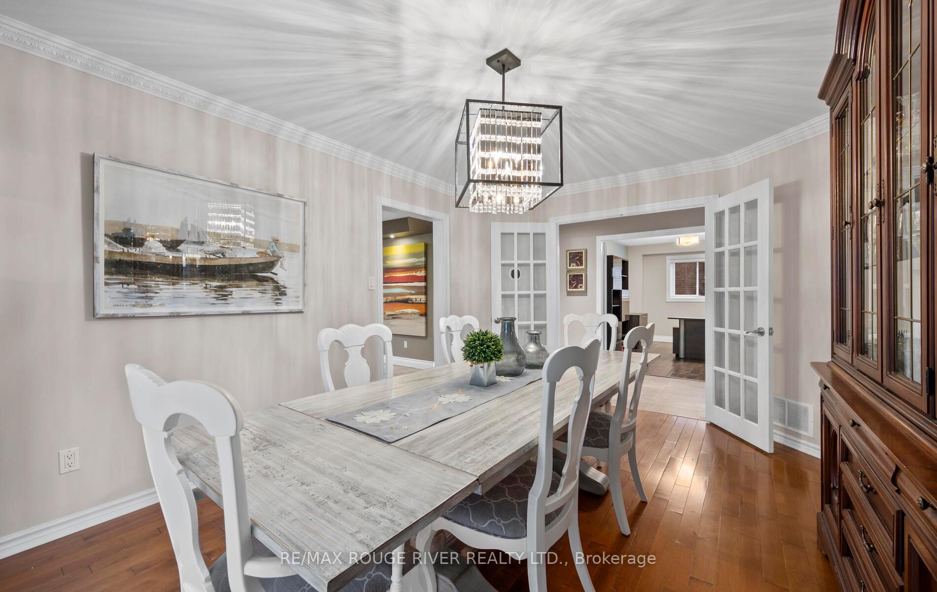 Photo 10 of 30 Ravenview Drive, Whitby, Rolling Acres — HOMEH