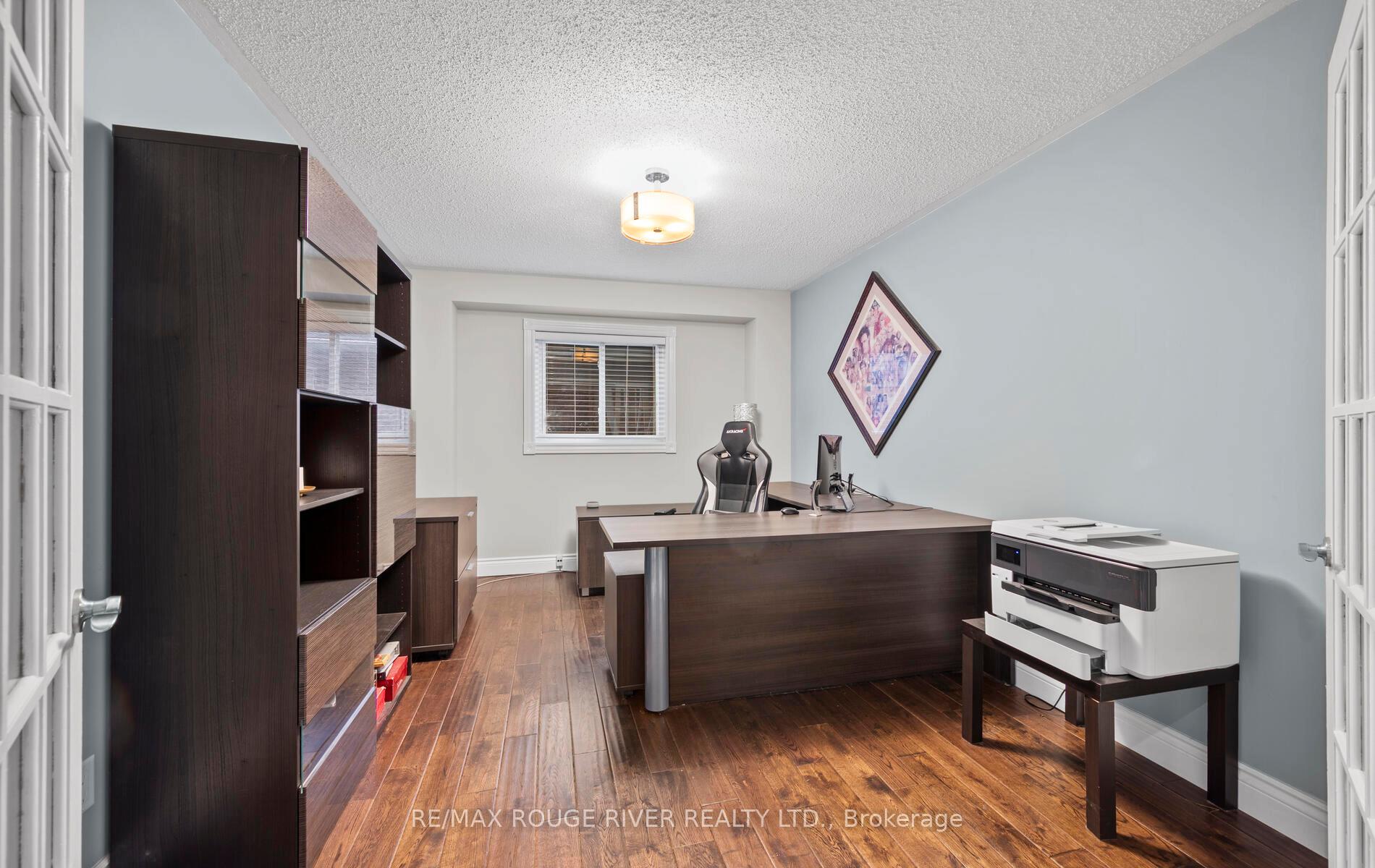 Photo 18 of 30 Ravenview Drive, Whitby, Rolling Acres — HOMEH