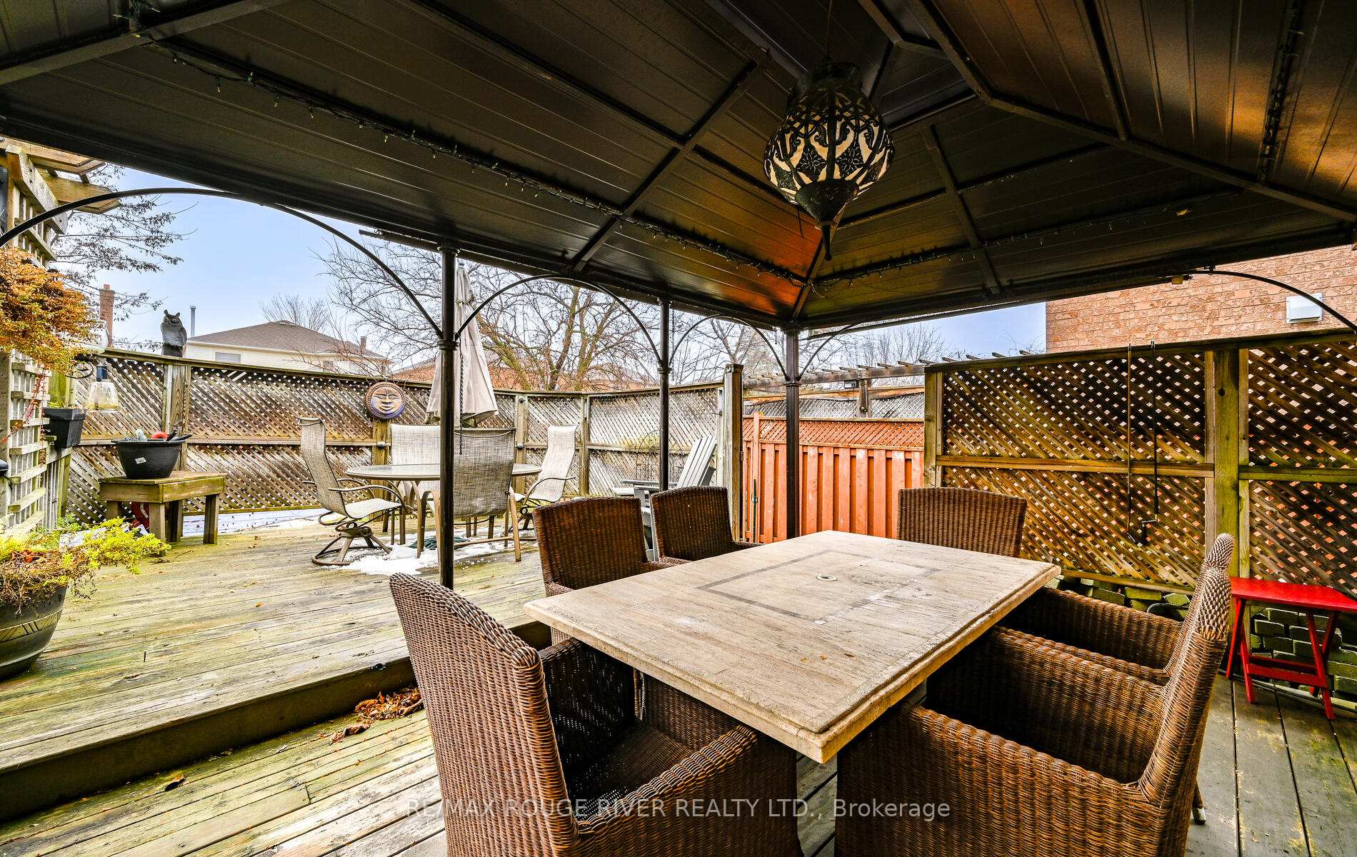 Photo 34 of 30 Ravenview Drive, Whitby, Rolling Acres — HOMEH