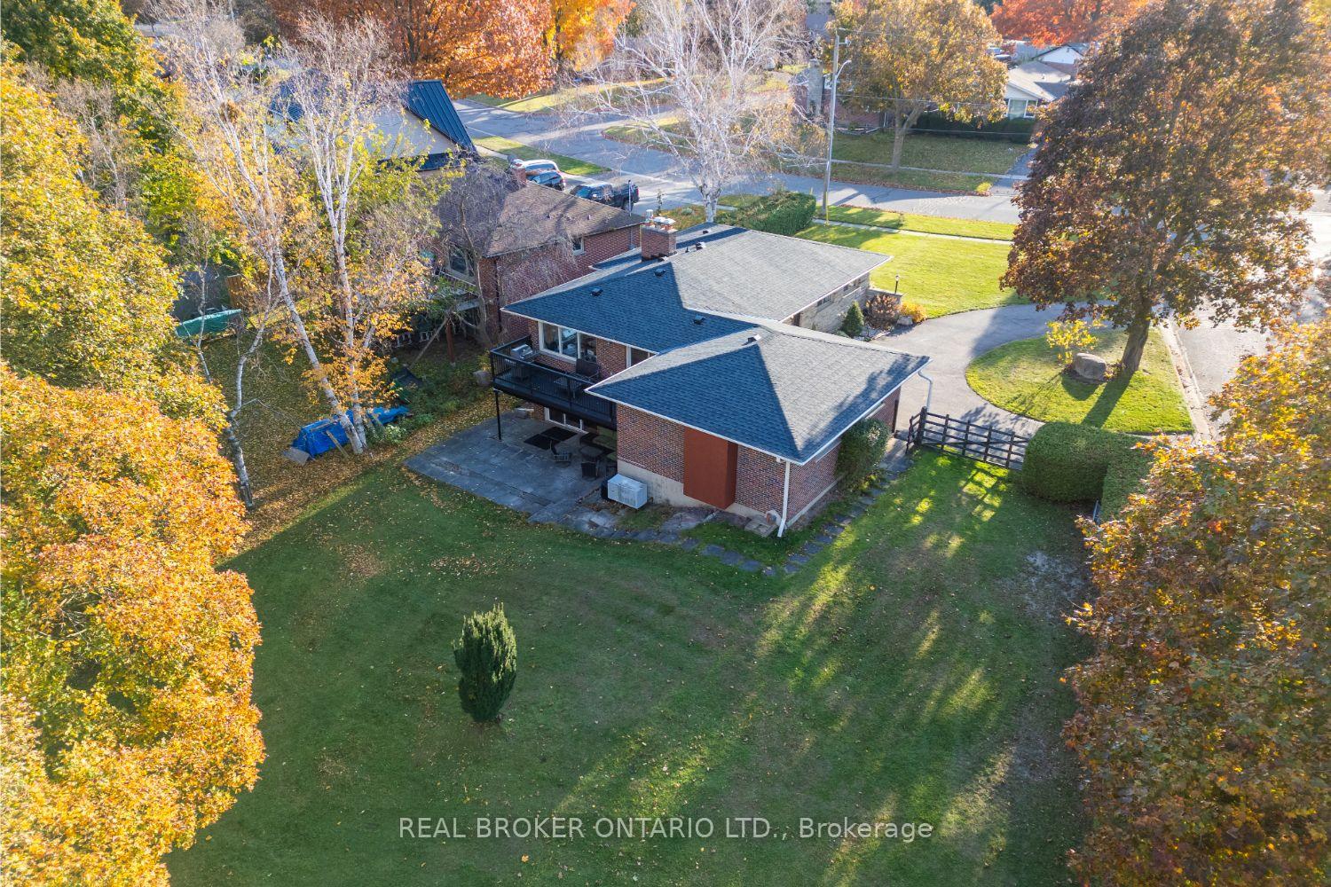 Photo 15 of 883 Walnut Court, Oshawa, Donevan — HOMEH