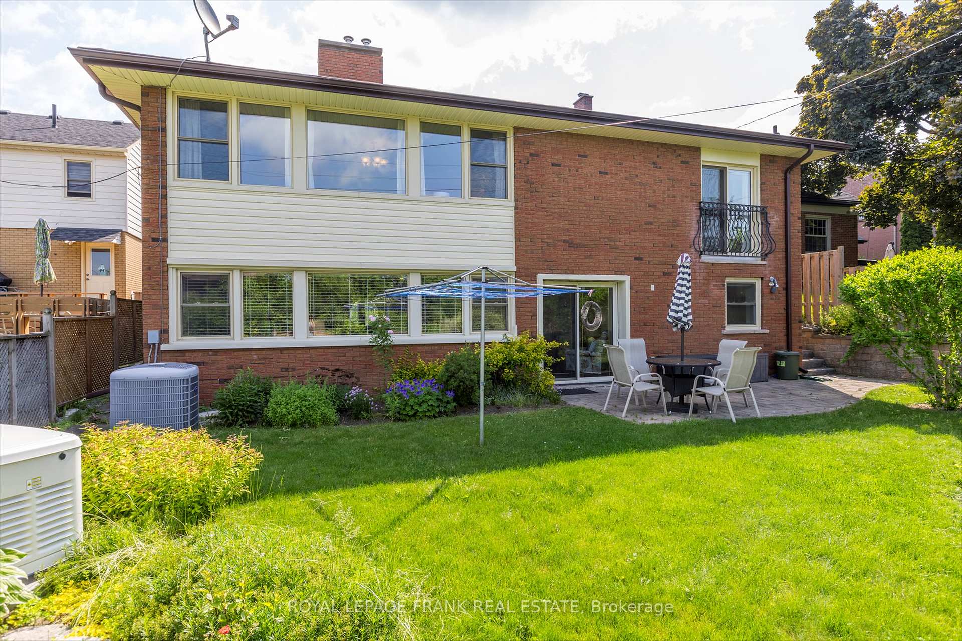 Photo 31 of 455 Manorhill Avenue, Peterborough, Town Ward 3 — HOMEH