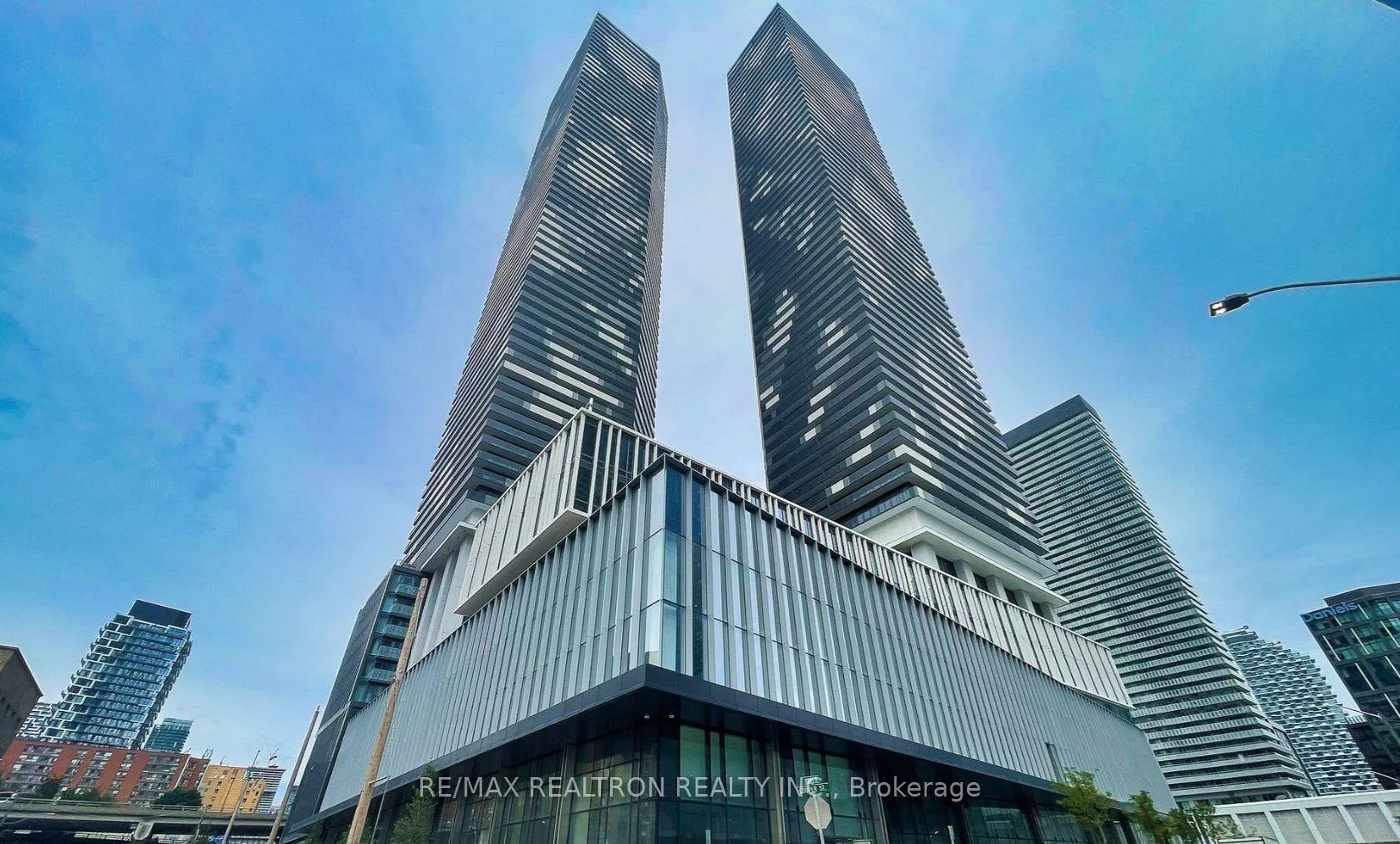 Photo 1 of Unit 2007, 138 Downes Street, Toronto, Waterfront Communities — HOMEH
