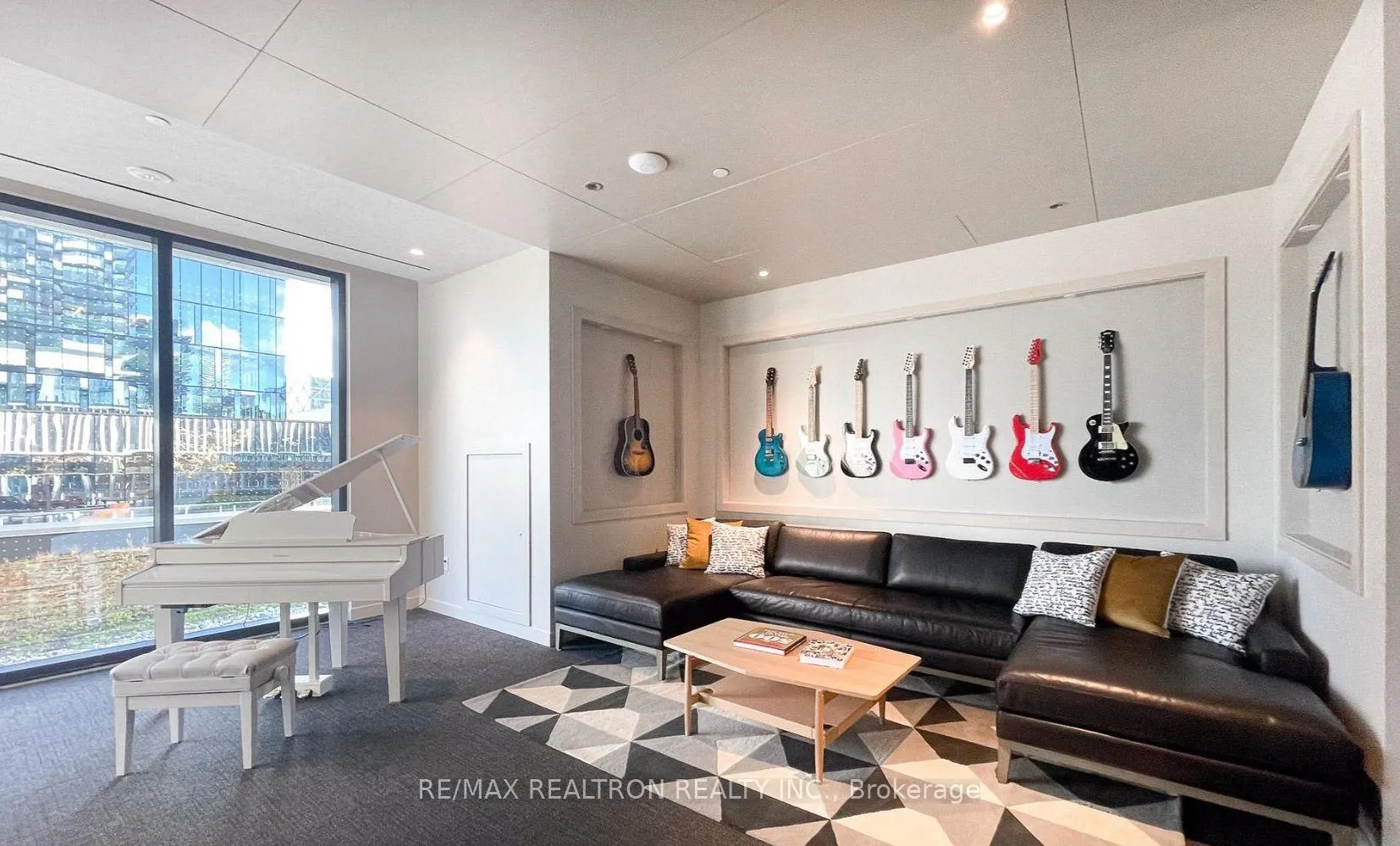 Photo 11 of Unit 2007, 138 Downes Street, Toronto, Waterfront Communities — HOMEH