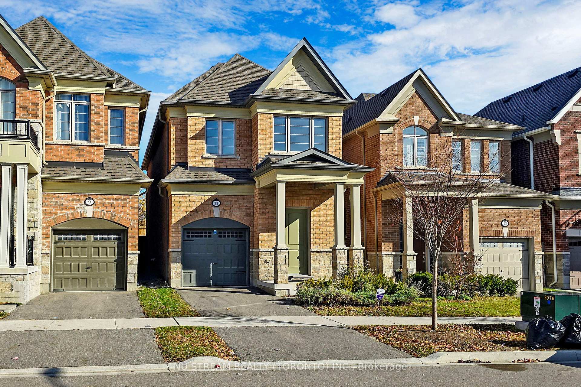 Front of 11 Gillivary Drive N