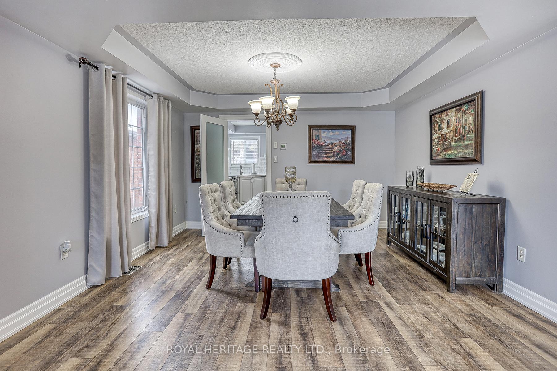 Photo 11 of 1563 Spencely Drive, Oshawa, Taunton — HOMEH