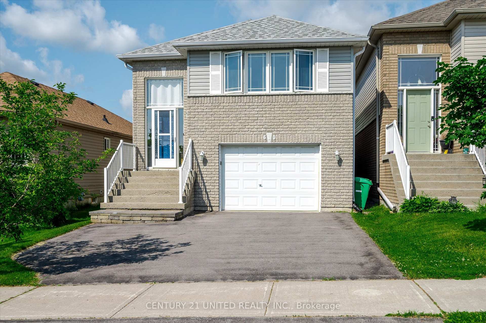 Photo 1 of 610 Clancy Crescent, Peterborough, Otonabee Ward 1 — HOMEH