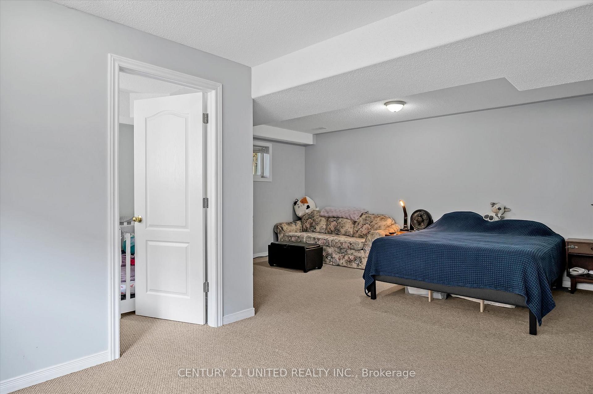 Photo 36 of 610 Clancy Crescent, Peterborough, Otonabee Ward 1 — HOMEH