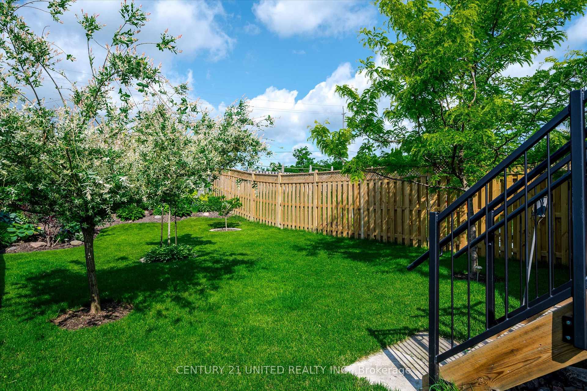 Photo 45 of 610 Clancy Crescent, Peterborough, Otonabee Ward 1 — HOMEH