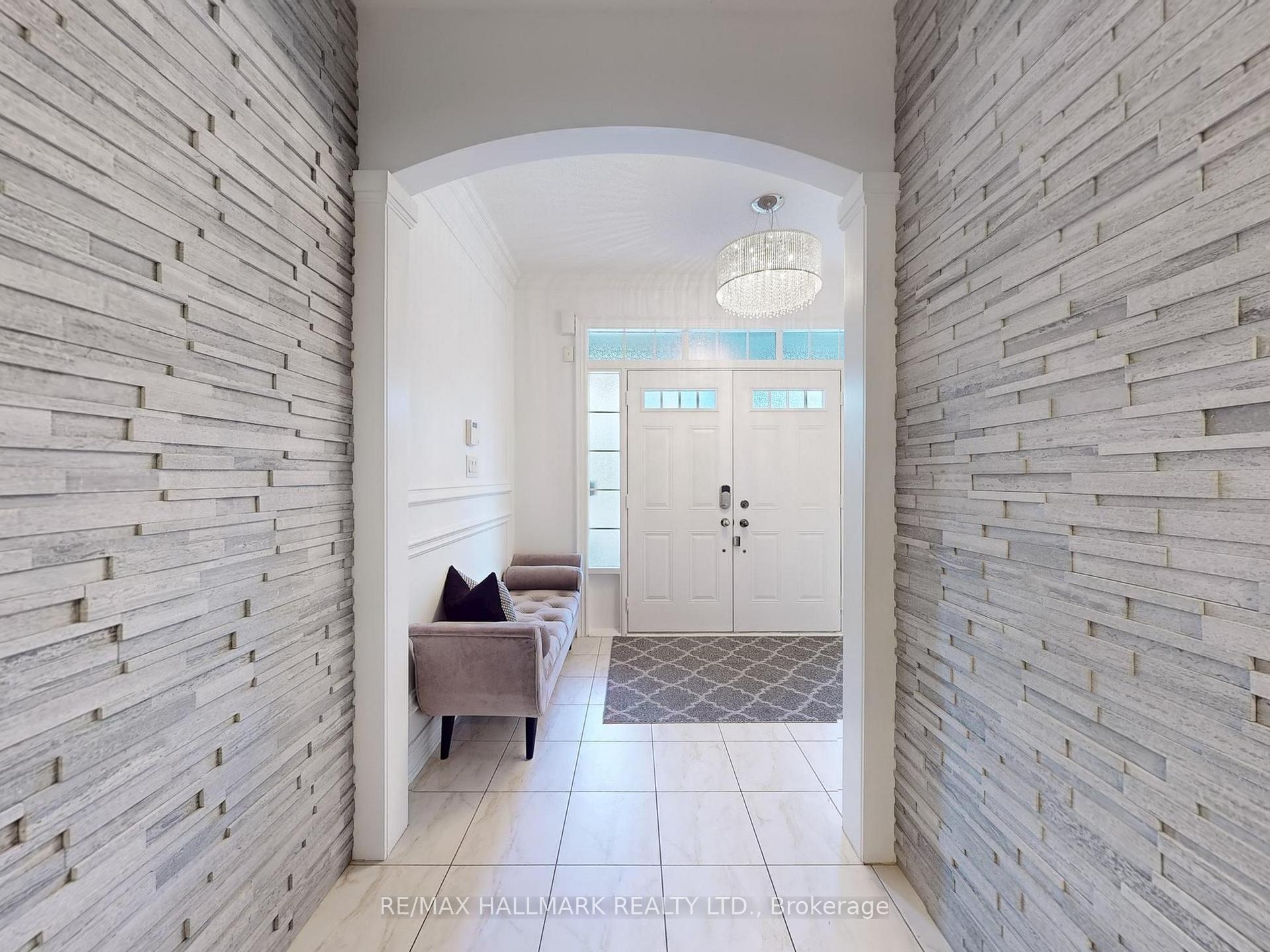 Photo 3 of 60 Wardlaw Place, Vaughan, Vellore Village — HOMEH