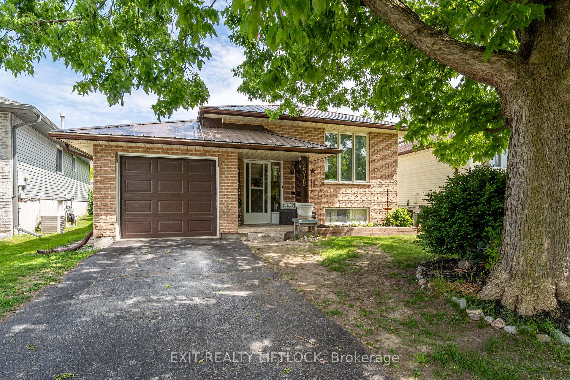 Front of 2519 Foxmeadow Road