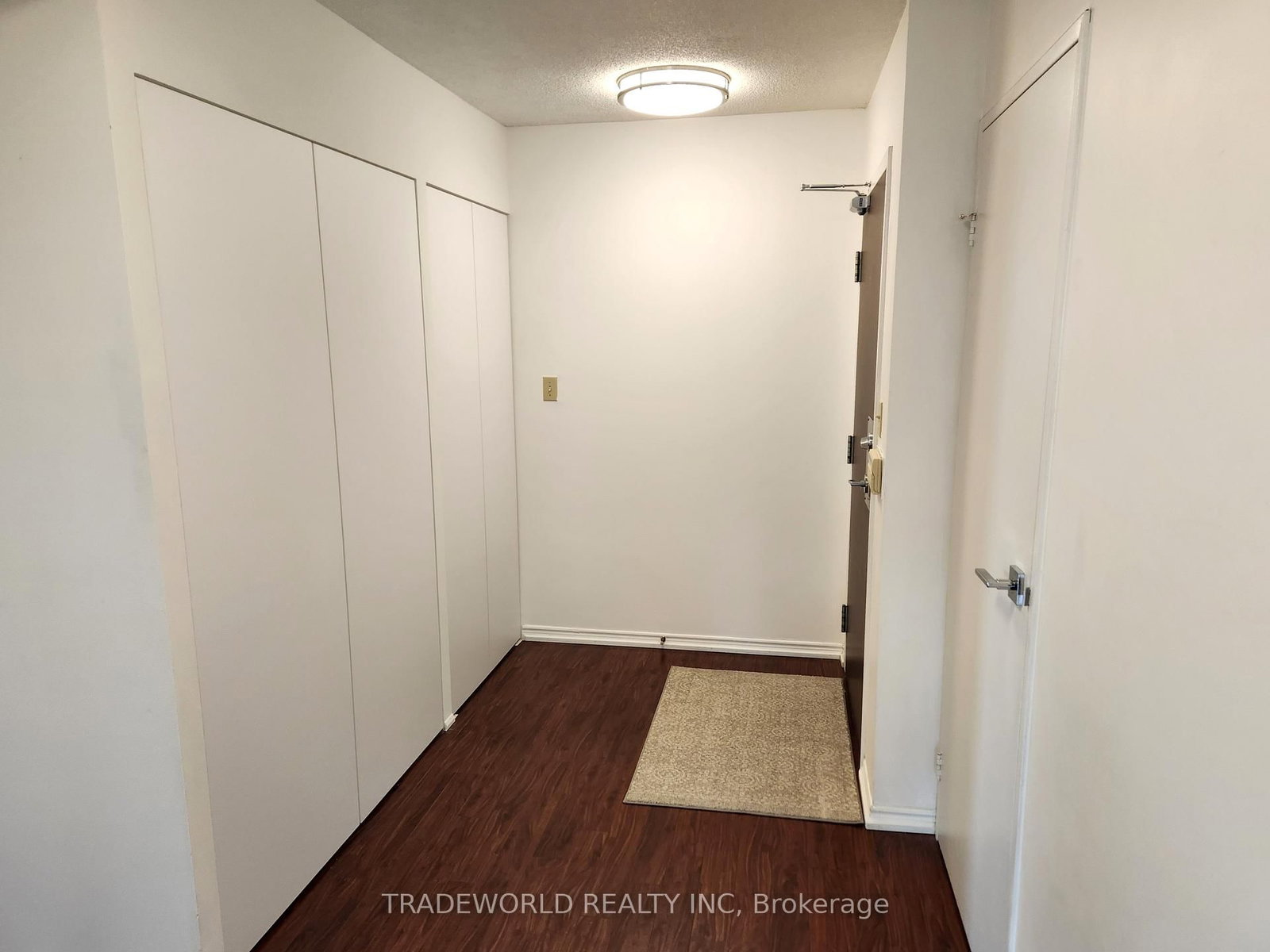 Photo 7 of Unit 807, 5765 Yonge St, North York, Newtonbrook East — HOMEH