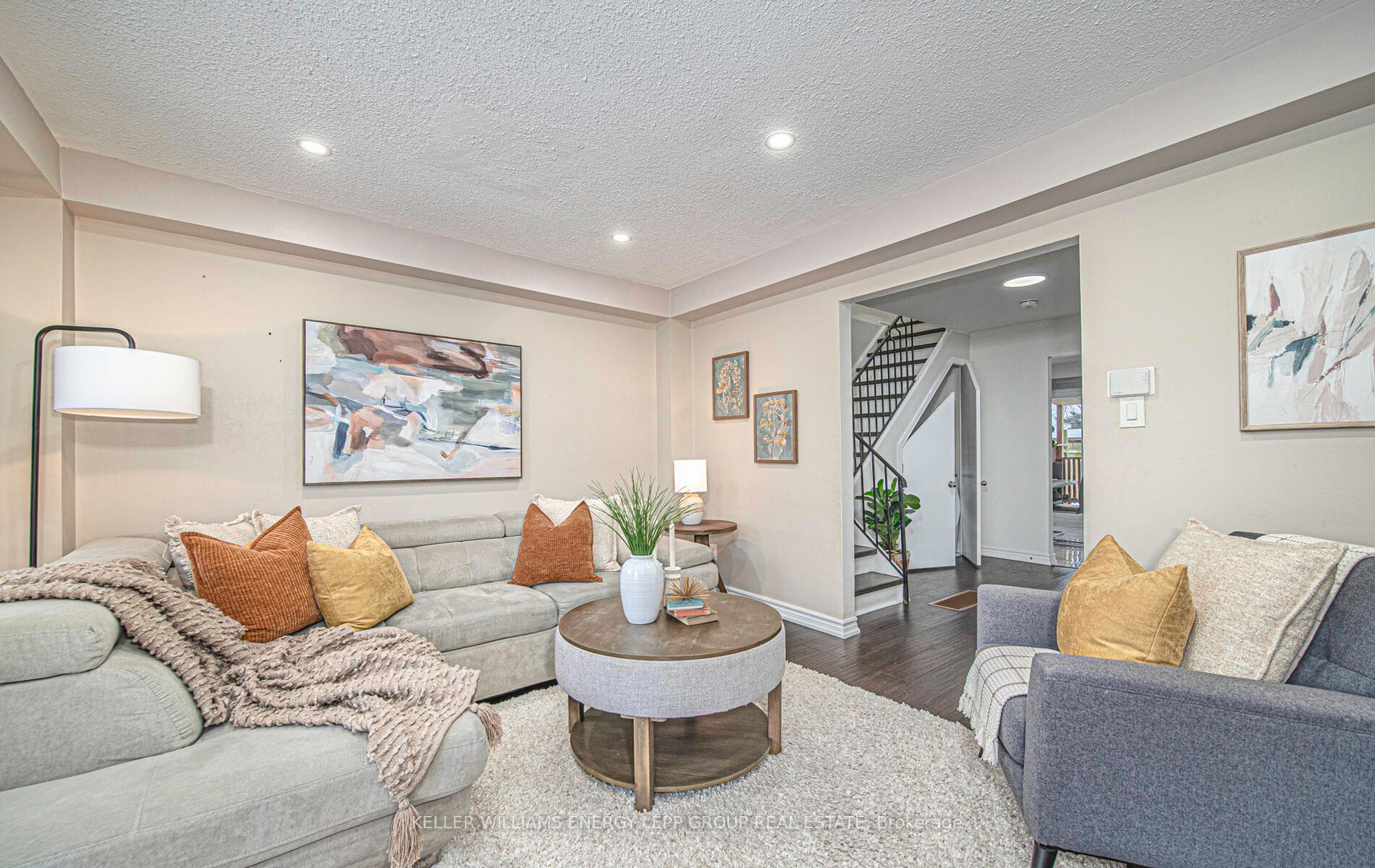 Photo 6 of 1384 Sharbot Street, Oshawa, Lakeview — HOMEH