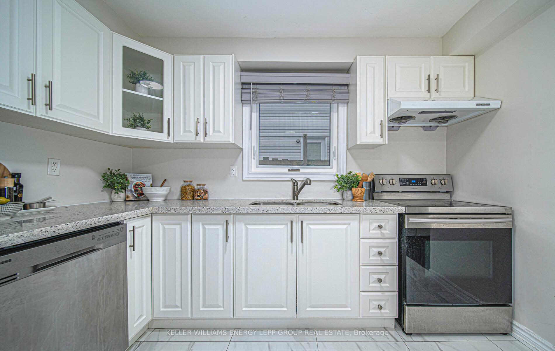 Photo 13 of 1384 Sharbot Street, Oshawa, Lakeview — HOMEH