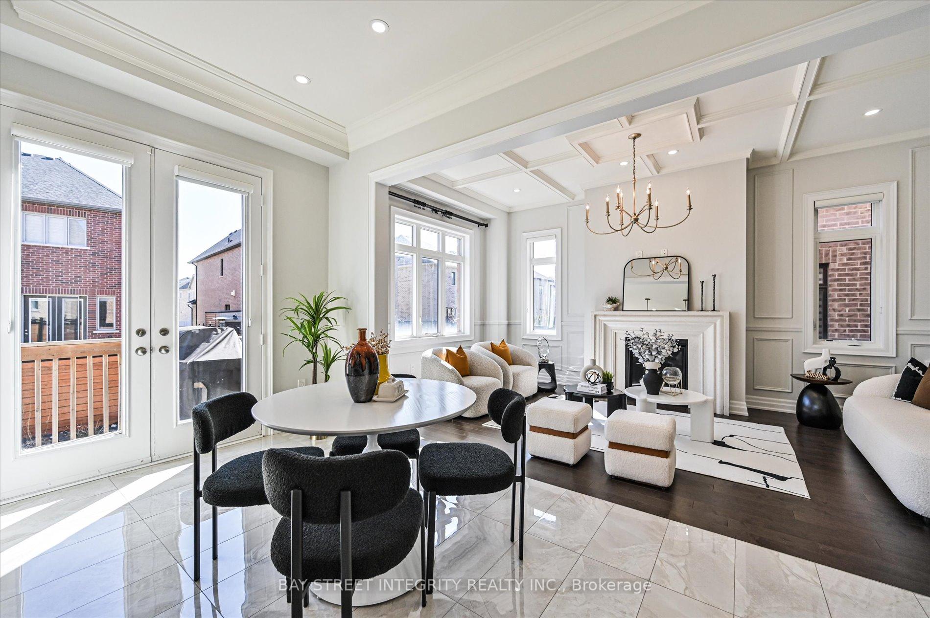 Photo 17 of 31 Alex Black Street, Vaughan, Patterson — HOMEH