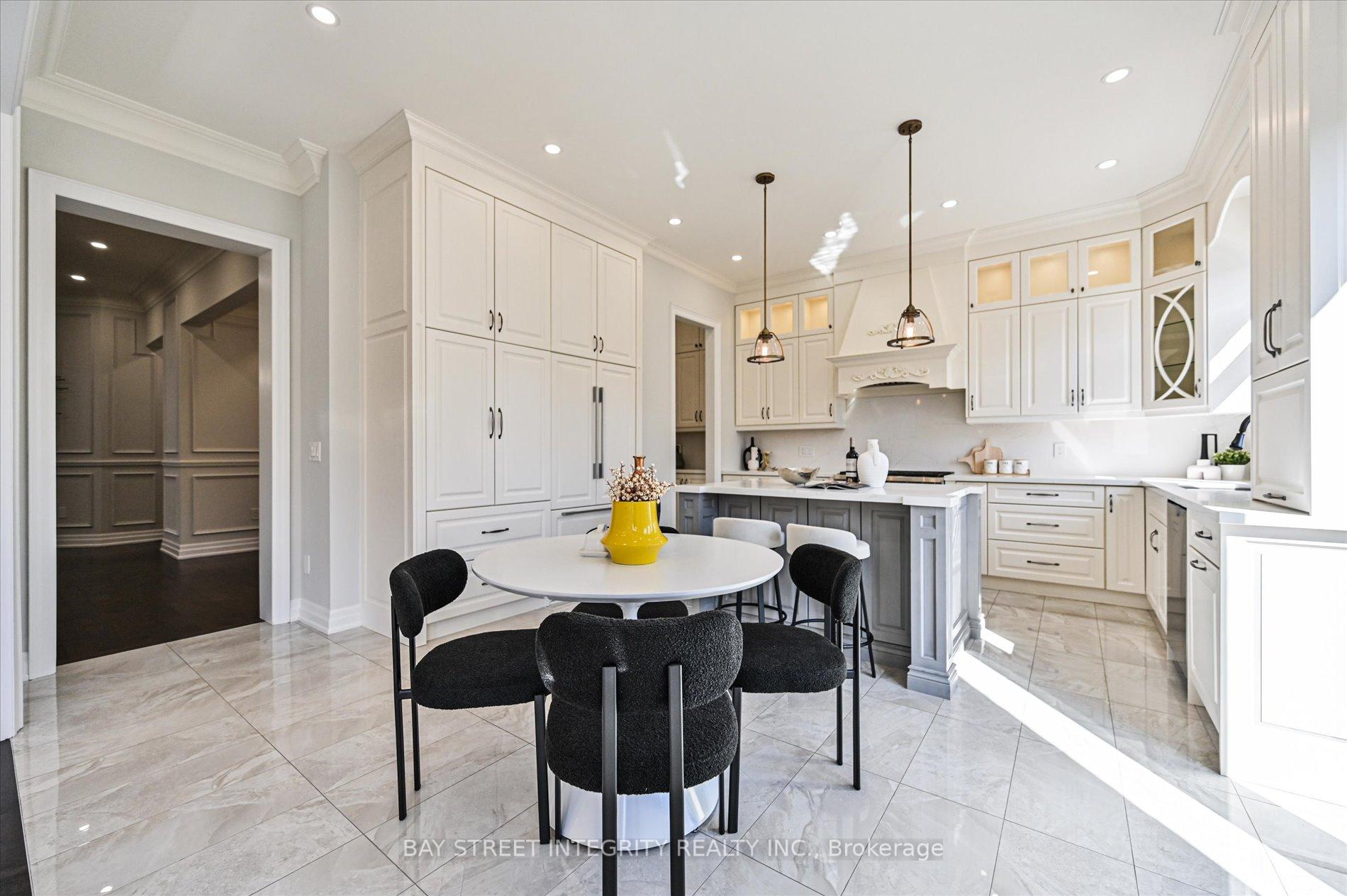 Photo 18 of 31 Alex Black Street, Vaughan, Patterson — HOMEH