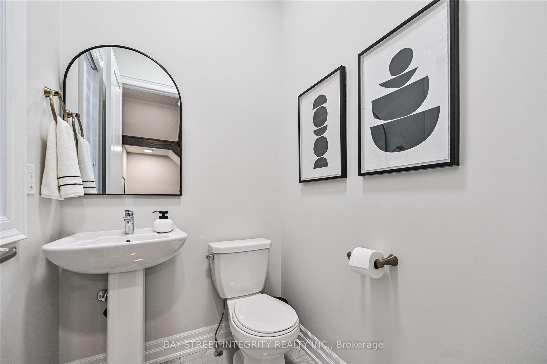 Photo 24 of 31 Alex Black Street, Vaughan, Patterson — HOMEH