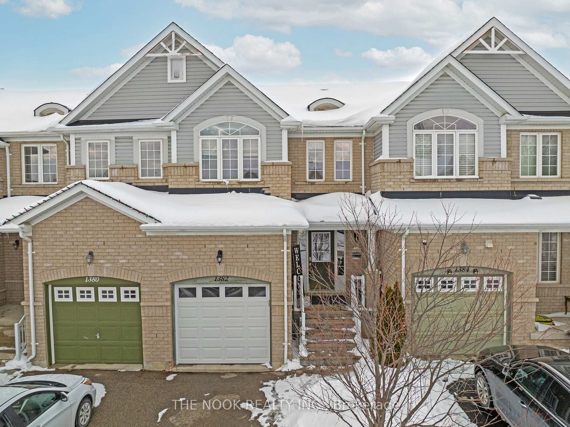 Photo 1 of 1382 Glaspell Crescent, Oshawa, Pinecrest — HOMEH