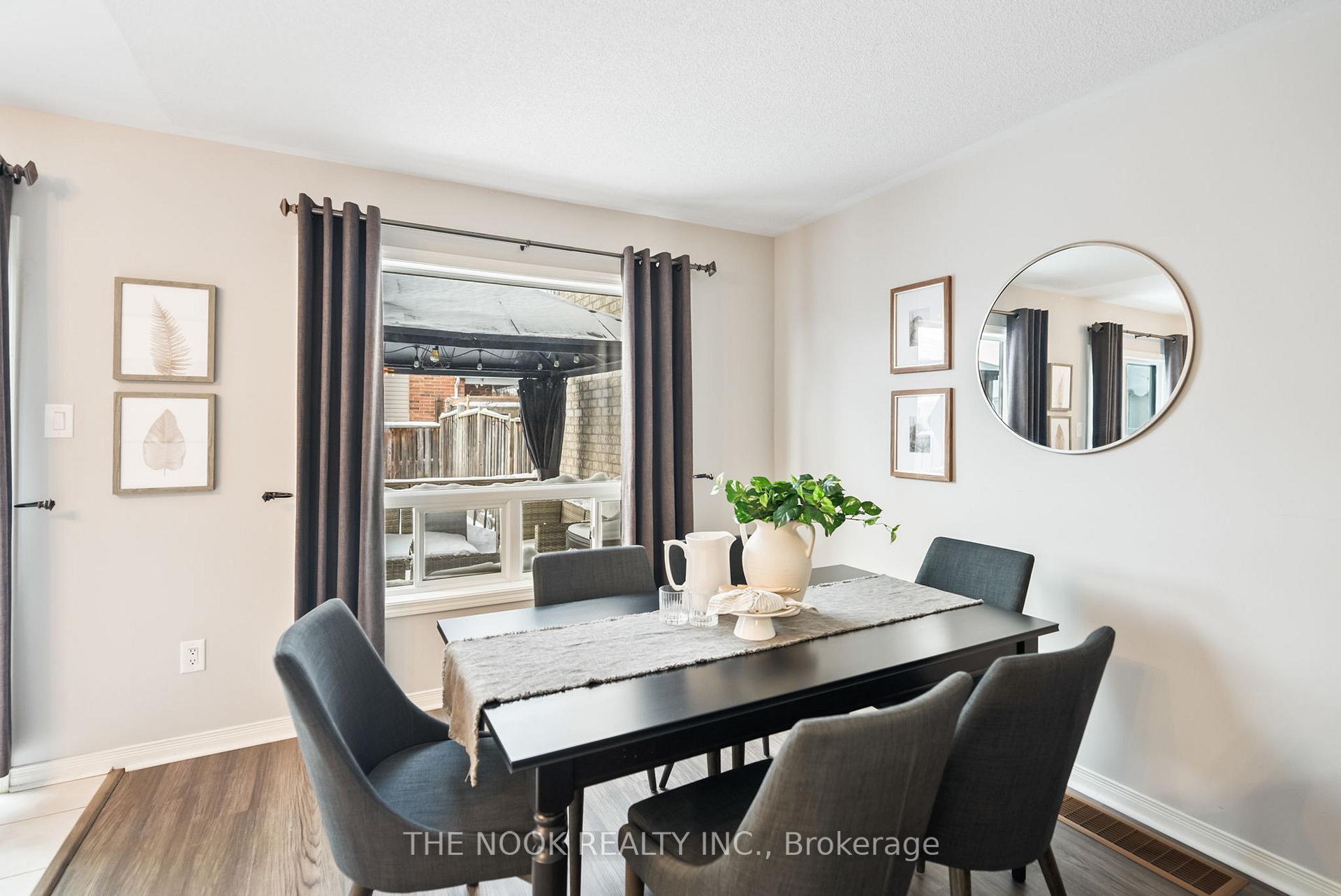 Photo 11 of 1382 Glaspell Crescent, Oshawa, Pinecrest — HOMEH