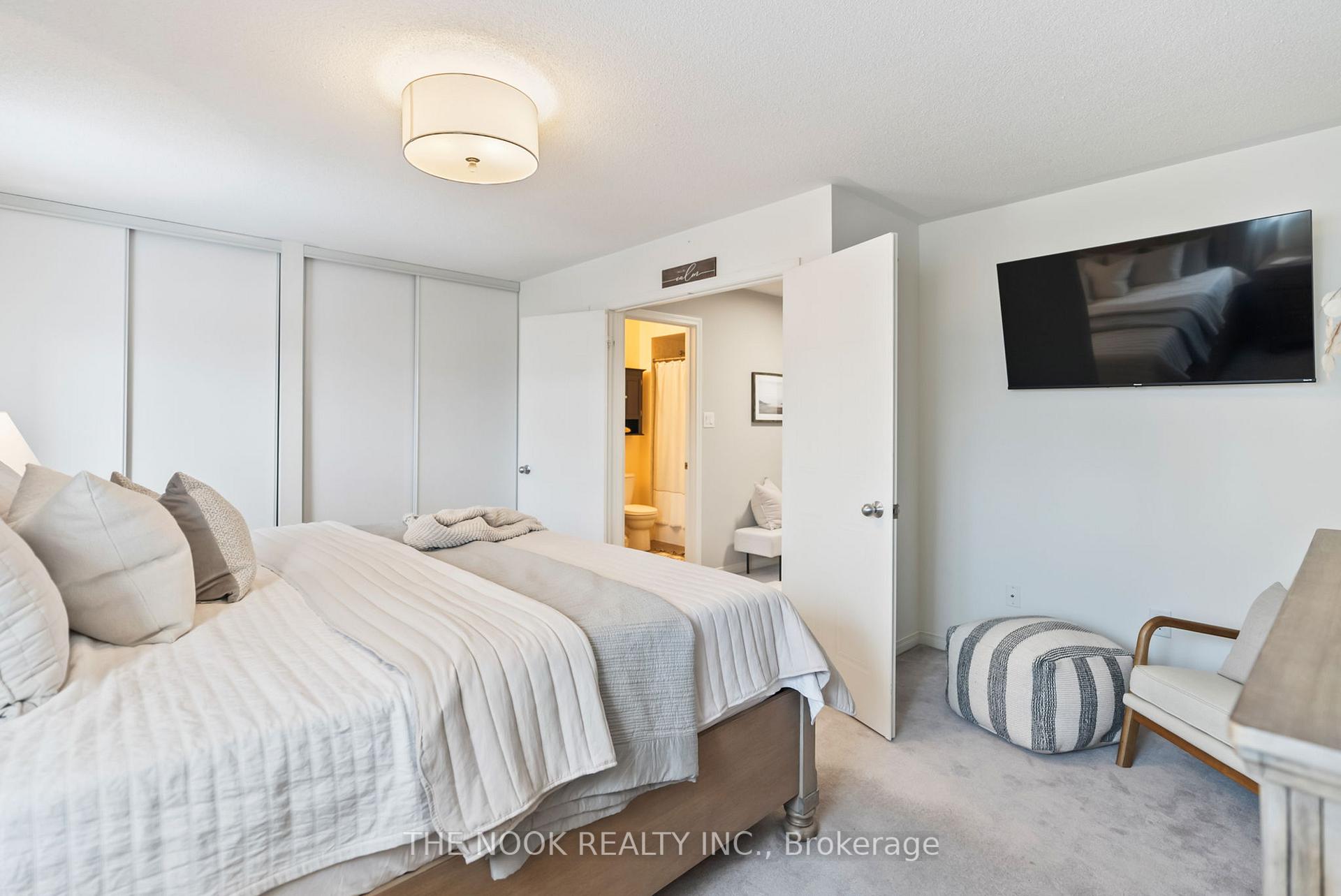 Photo 23 of 1382 Glaspell Crescent, Oshawa, Pinecrest — HOMEH