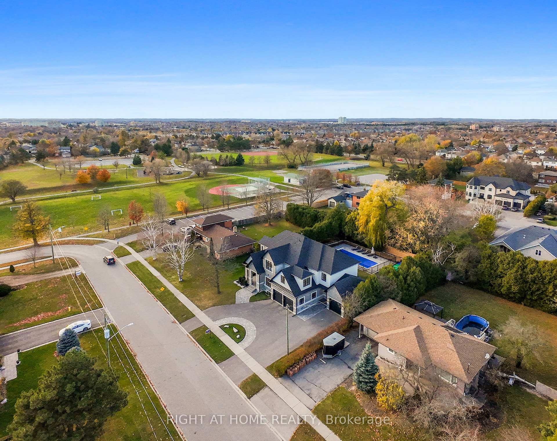 Photo 5 of 36 Dymond Drive, Whitby, Blue Grass Meadows — HOMEH