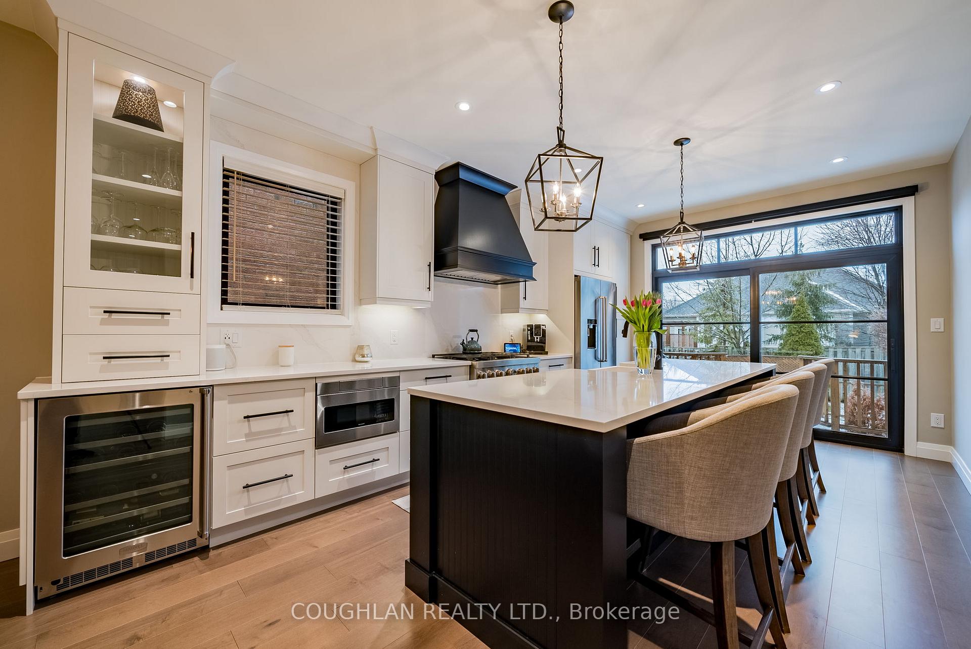 Photo 6 of 8 Claudia Drive, Whitby, Brooklin — HOMEH