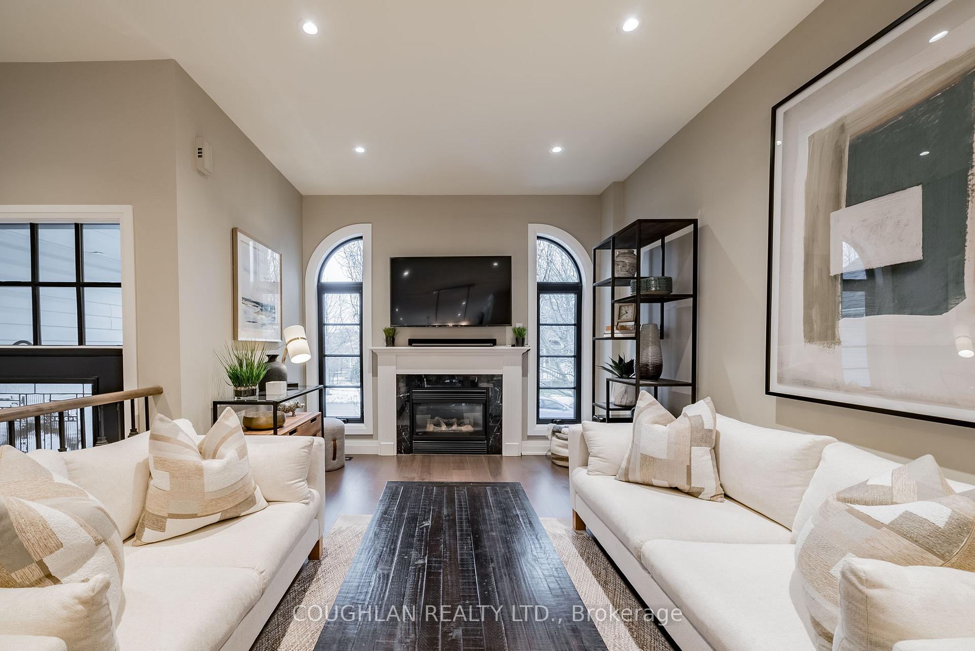 Photo 14 of 8 Claudia Drive, Whitby, Brooklin — HOMEH