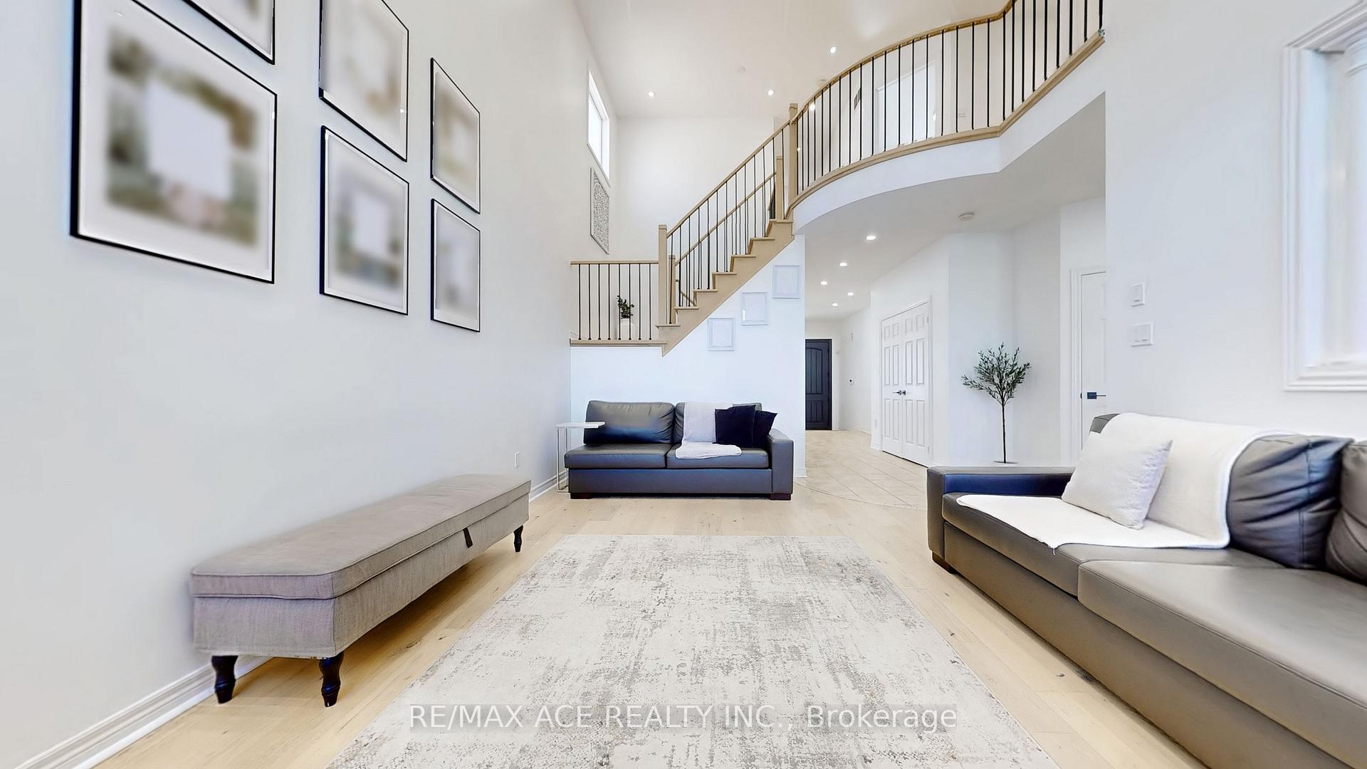 Photo 5 of 200 Monte Carlo Drive, Vaughan, Sonoma Heights — HOMEH