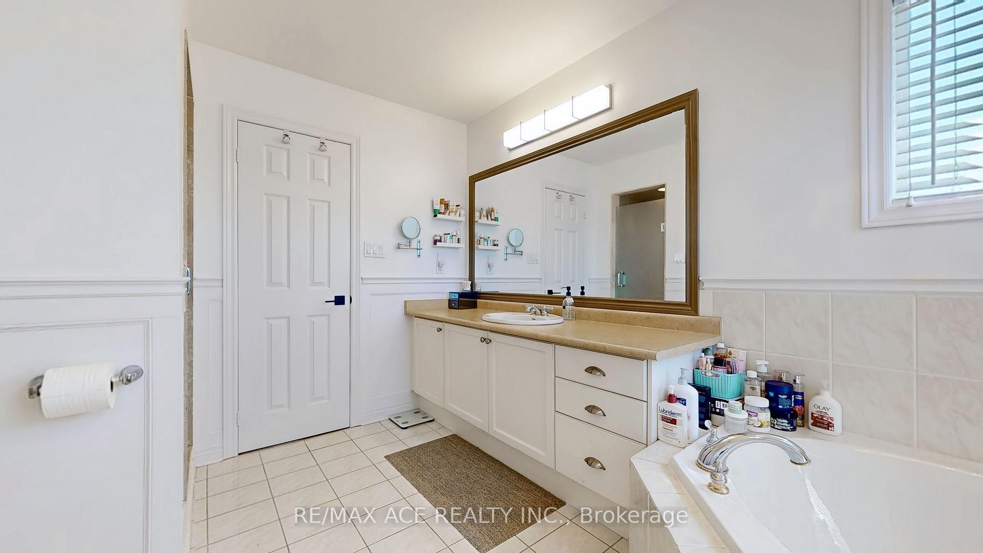 Photo 31 of 200 Monte Carlo Drive, Vaughan, Sonoma Heights — HOMEH
