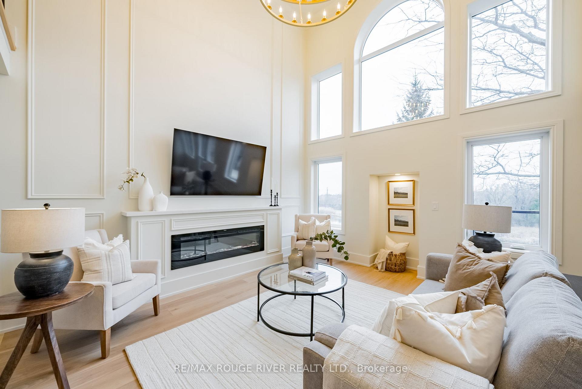 Photo 5 of 29 Tidewater Crescent, Whitby, Williamsburg — HOMEH