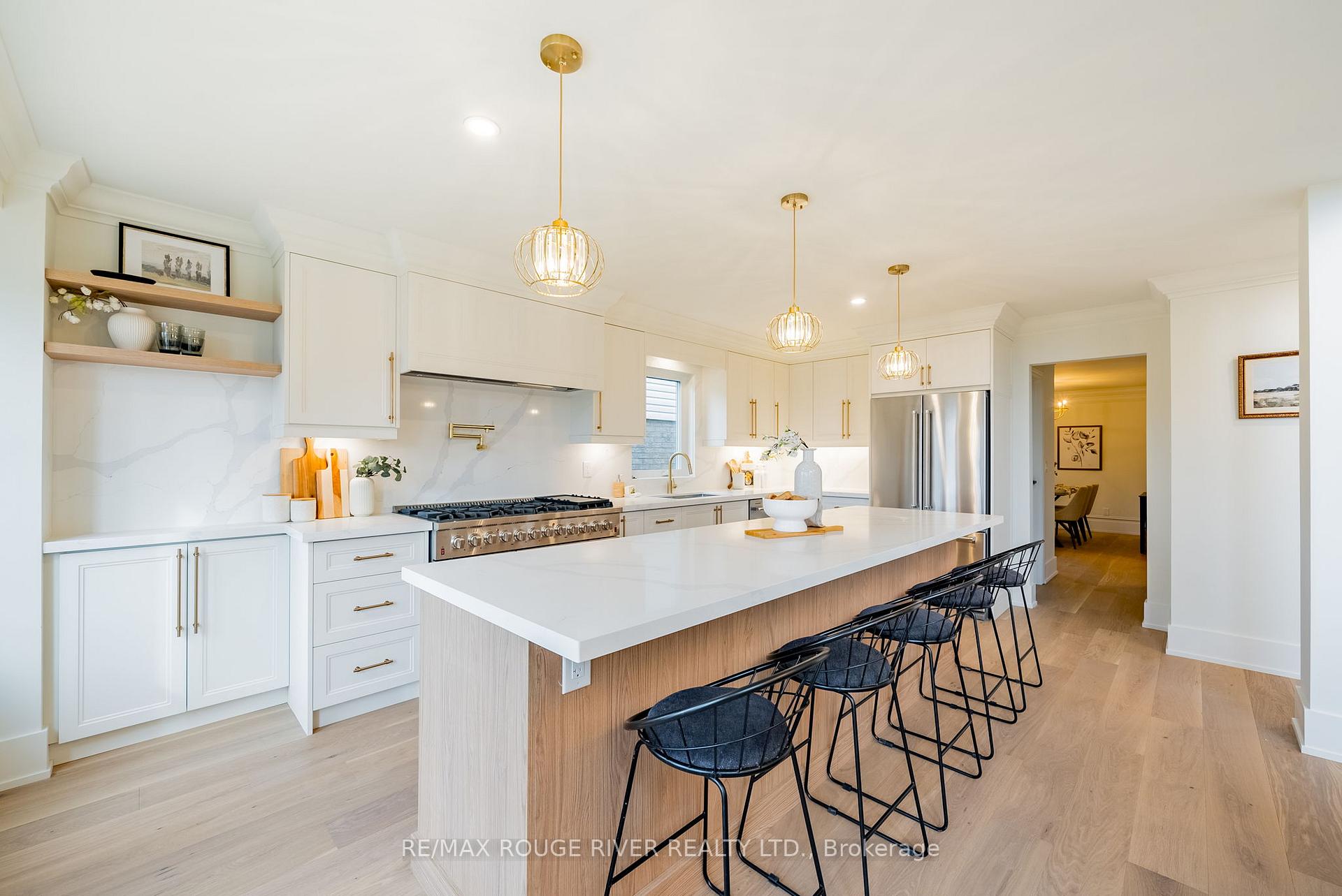 Photo 7 of 29 Tidewater Crescent, Whitby, Williamsburg — HOMEH