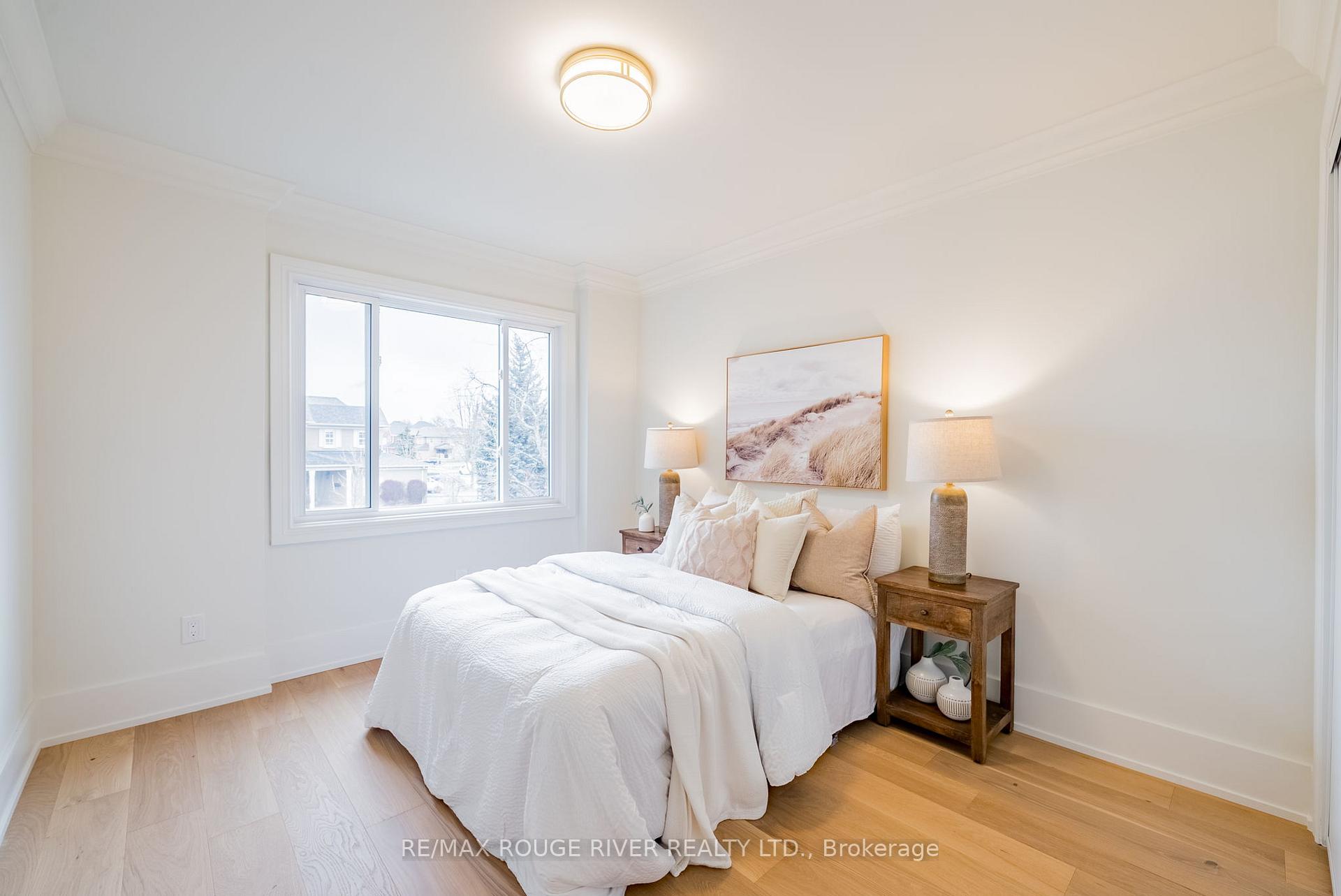 Photo 26 of 29 Tidewater Crescent, Whitby, Williamsburg — HOMEH