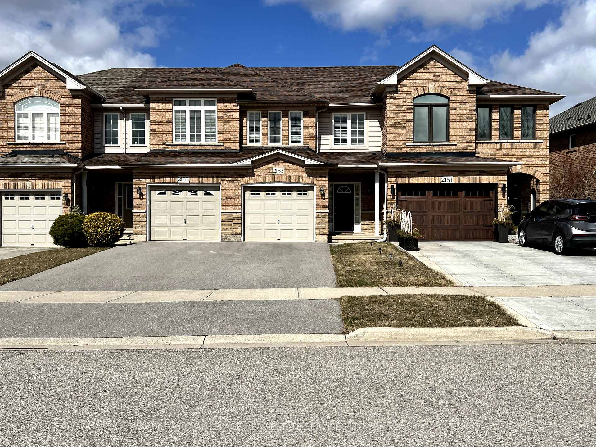 Front of 2153 Redstone Crescent
