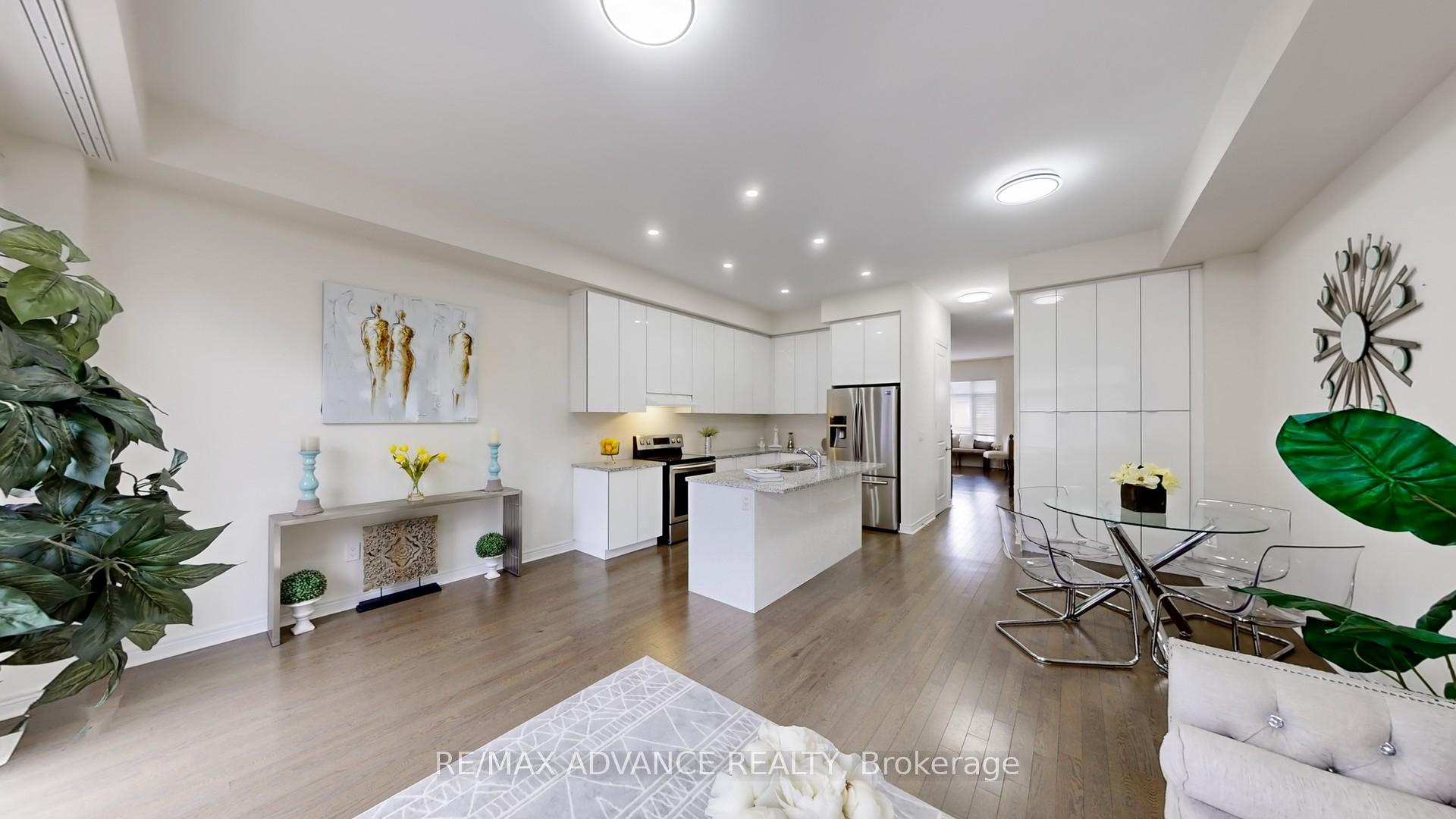 Photo 8 of 59 Lebovic Campus Drive, Vaughan, Patterson — HOMEH