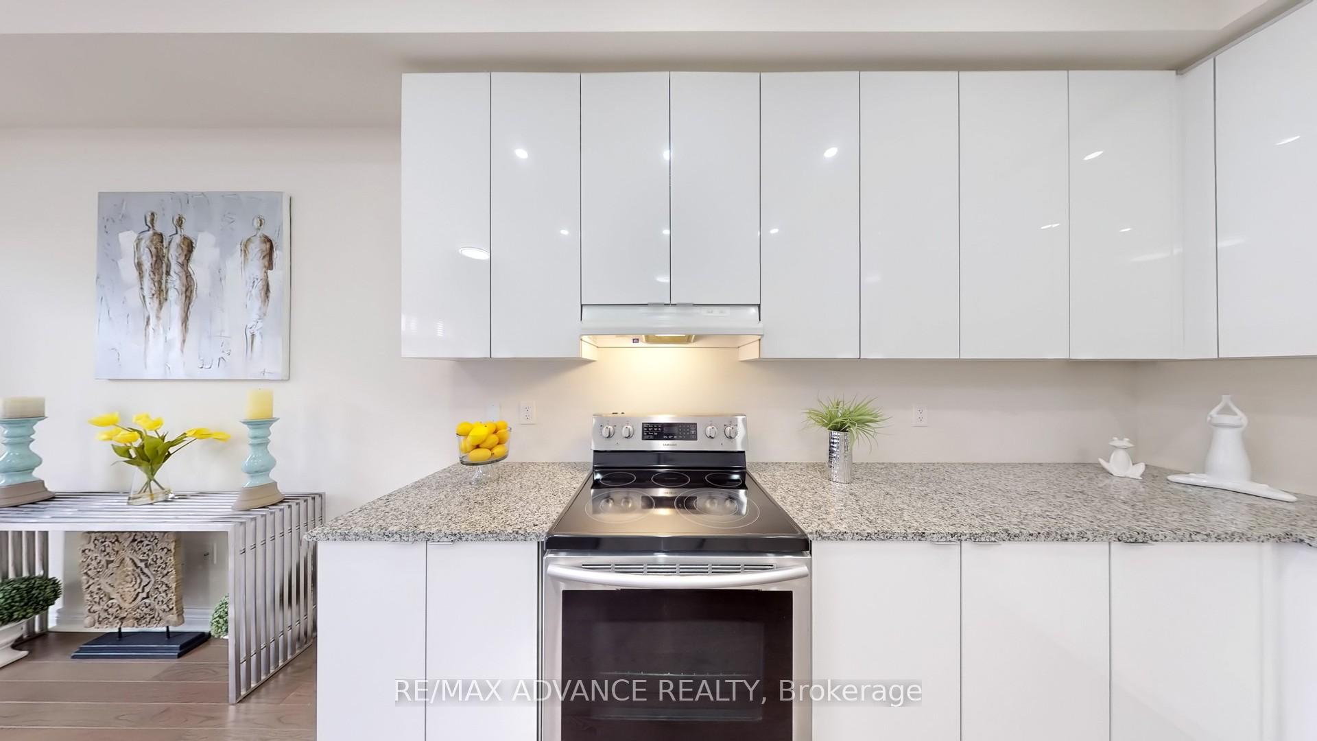 Photo 14 of 59 Lebovic Campus Drive, Vaughan, Patterson — HOMEH