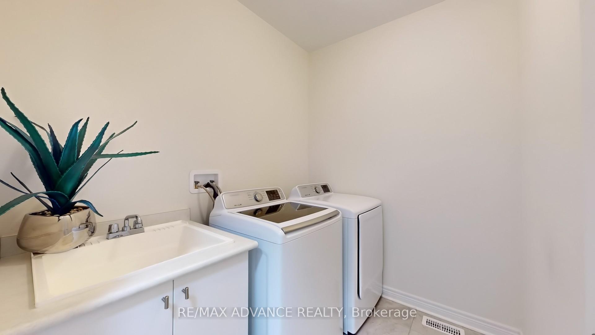 Photo 34 of 59 Lebovic Campus Drive, Vaughan, Patterson — HOMEH