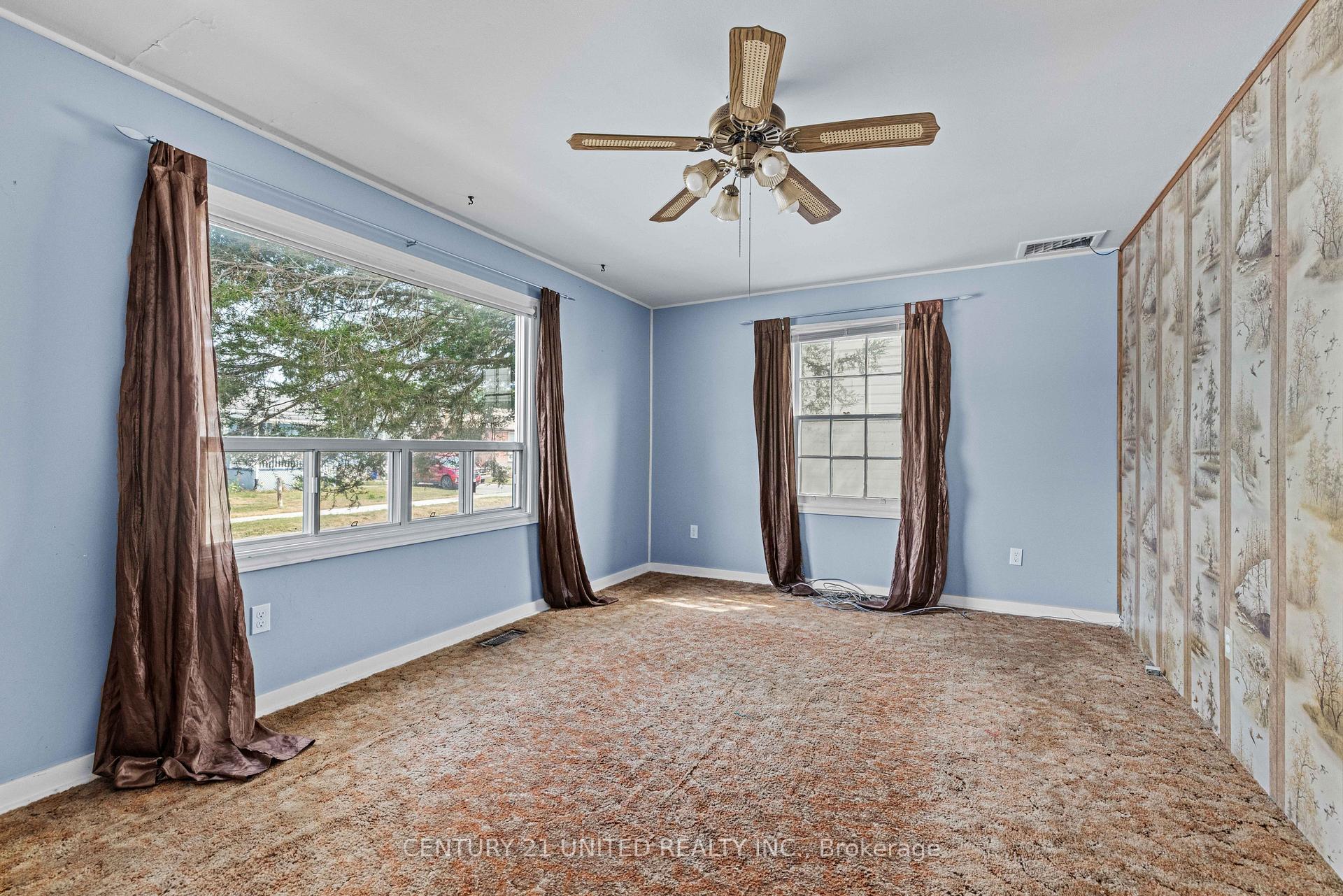 Photo 6 of 249 Woodbine Avenue, Peterborough, Ashburnham Ward 4 — HOMEH