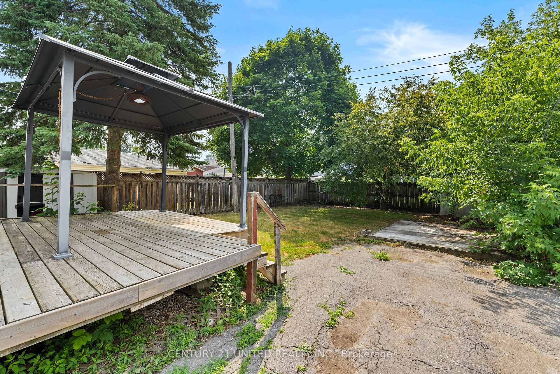 Photo 28 of 249 Woodbine Avenue, Peterborough, Ashburnham Ward 4 — HOMEH