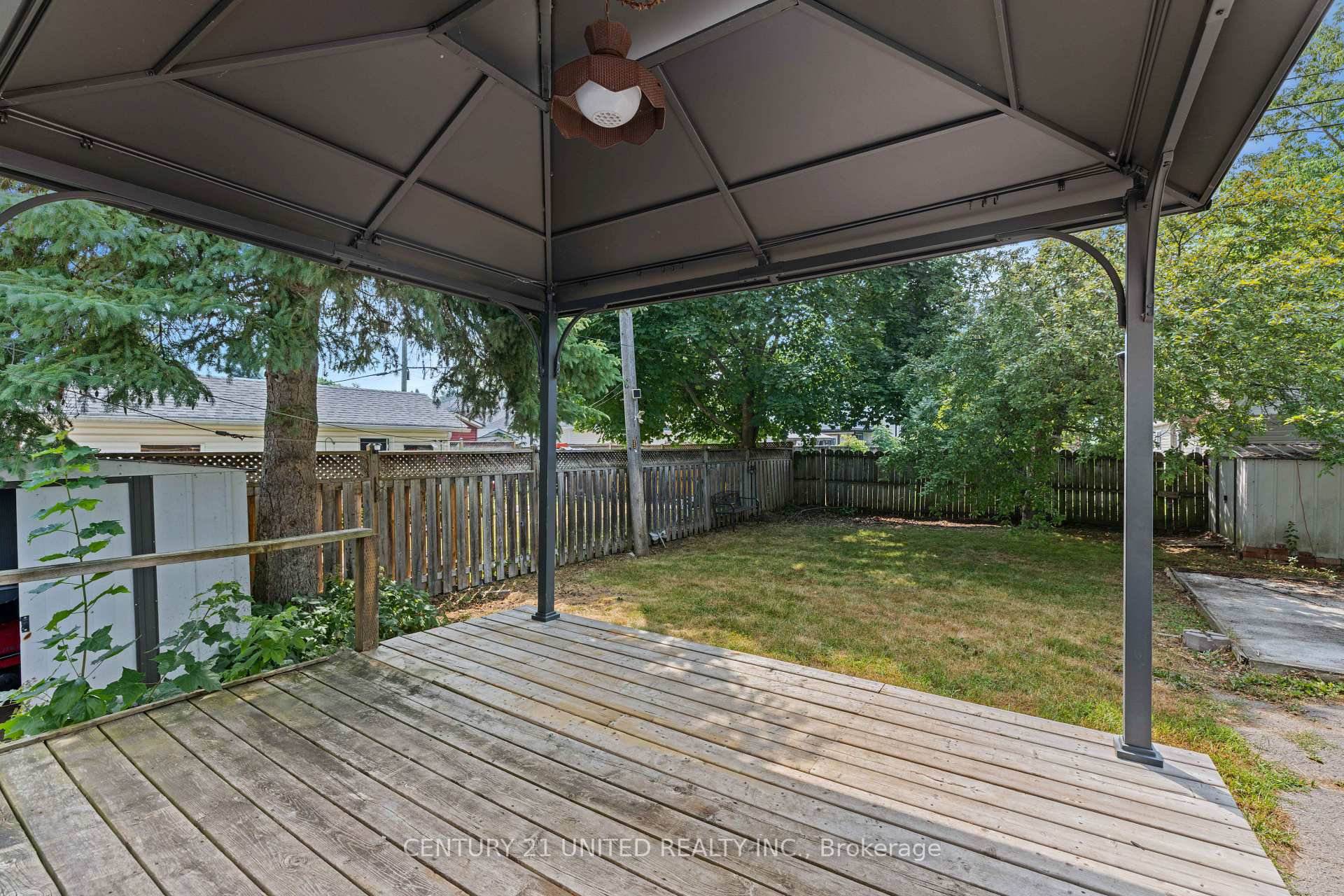 Photo 29 of 249 Woodbine Avenue, Peterborough, Ashburnham Ward 4 — HOMEH