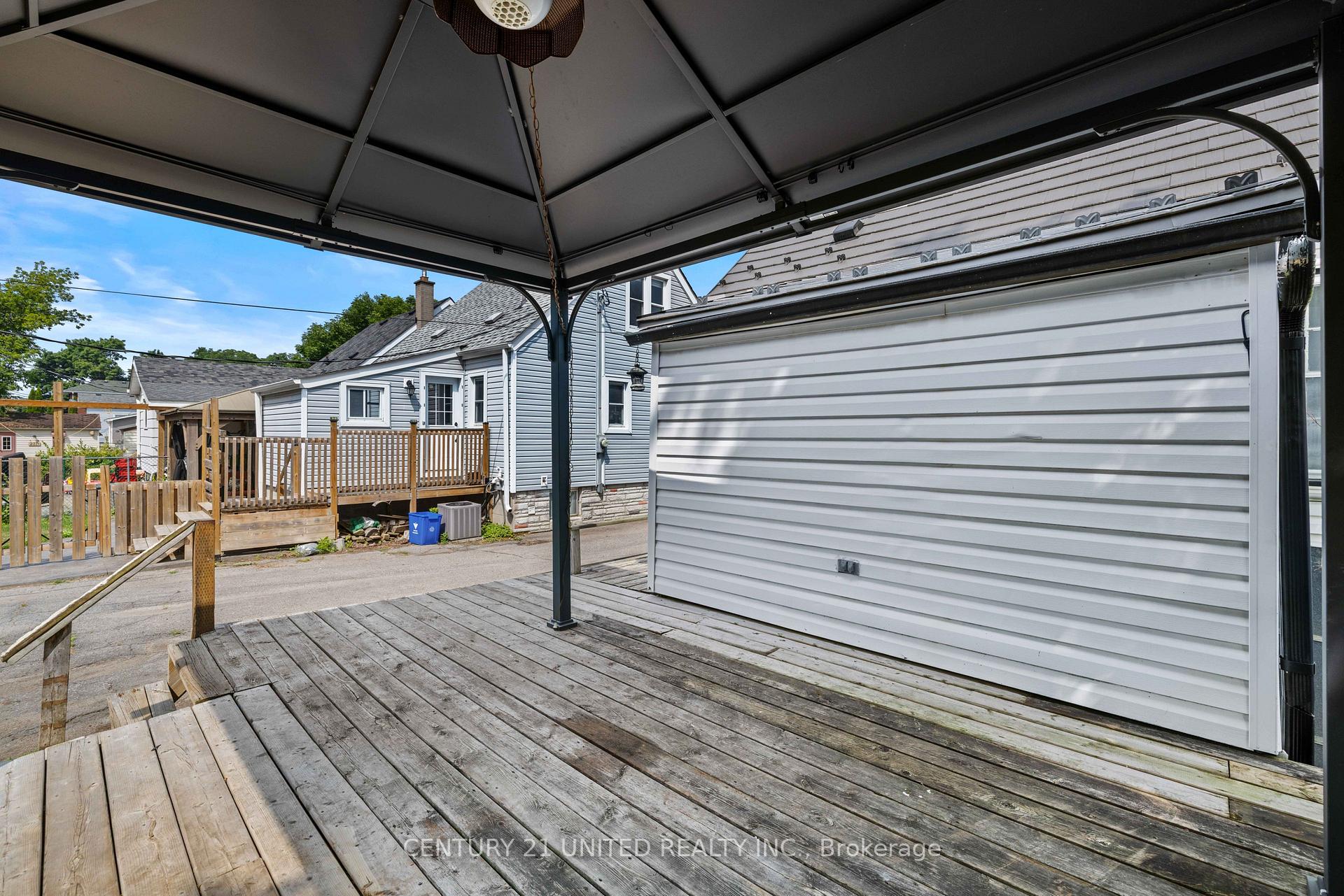 Photo 30 of 249 Woodbine Avenue, Peterborough, Ashburnham Ward 4 — HOMEH