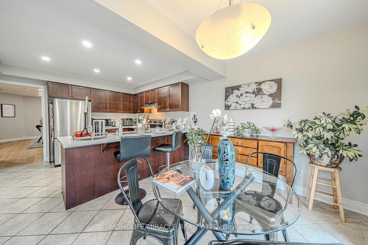Photo 15 of 47 Gabrielle Crescent, Whitby, Rolling Acres — HOMEH
