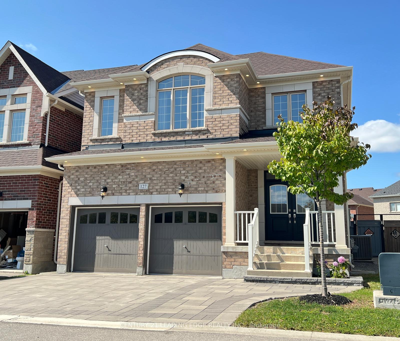 Photo 6 of 127 Warren McBride Crescent, Aurora, Rural Aurora — HOMEH