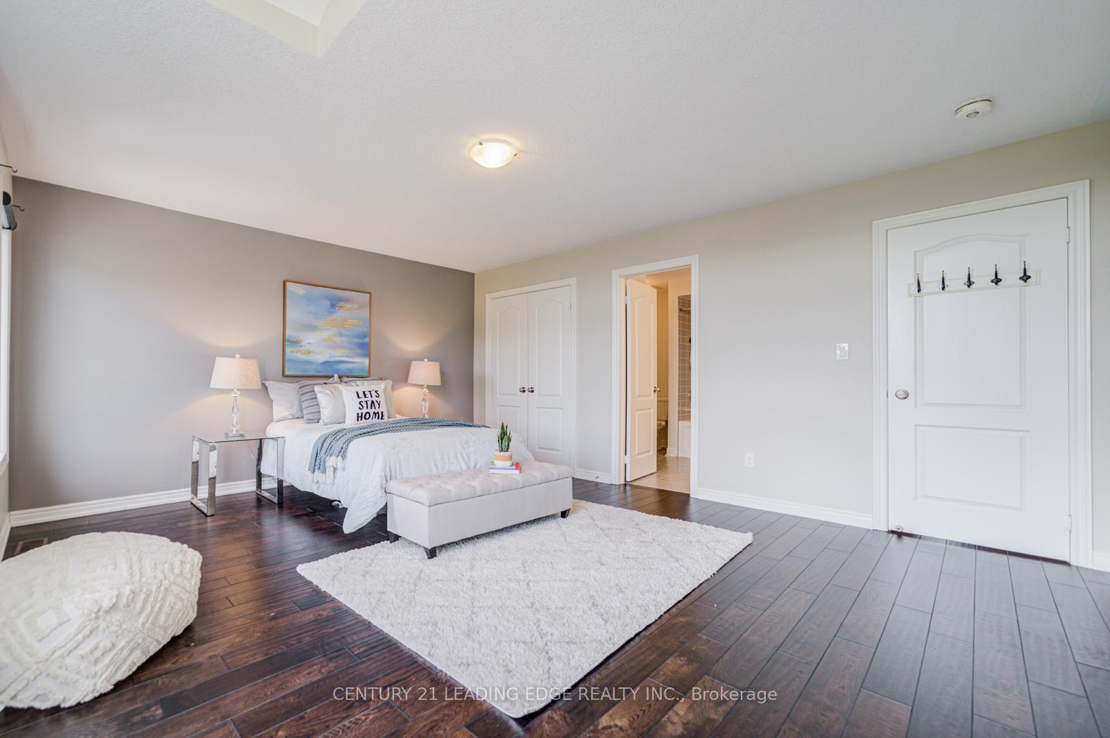 Photo 33 of 127 Warren McBride Crescent, Aurora, Rural Aurora — HOMEH