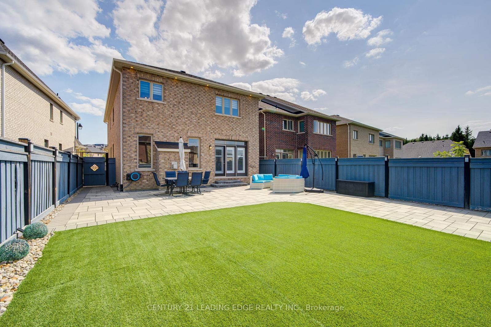 Photo 44 of 127 Warren McBride Crescent, Aurora, Rural Aurora — HOMEH