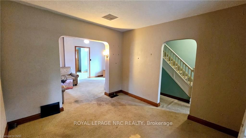 Photo 6 of 28 Myrtle Avenue, Welland, Welland Downtown — HOMEH