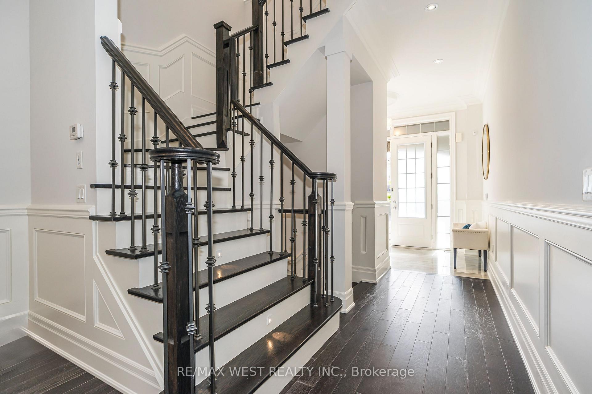 Photo 4 of 30 Garyscholl Road, Vaughan, Vellore Village — HOMEH